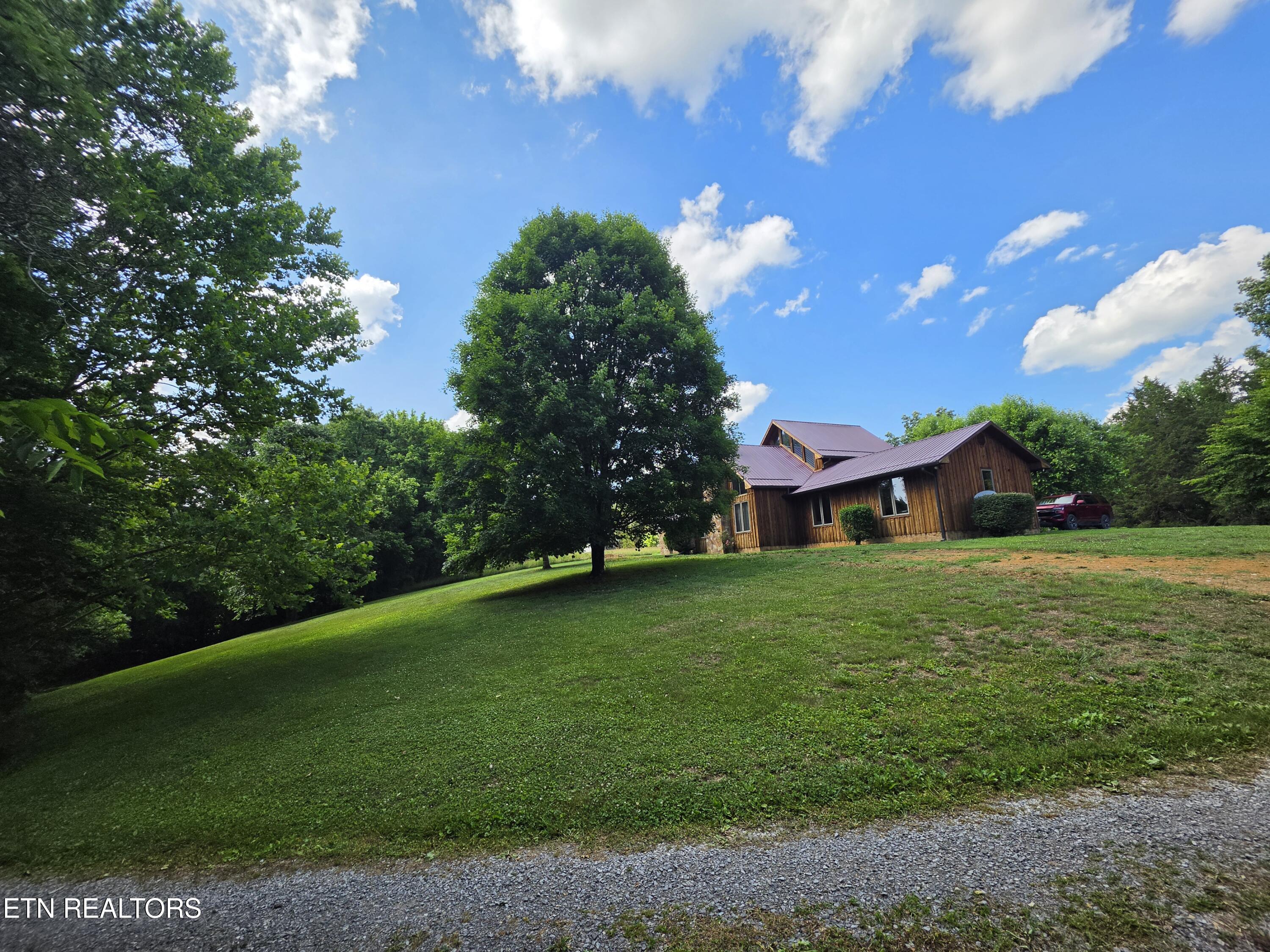 264 Carlos Road Sneedville TN 37869