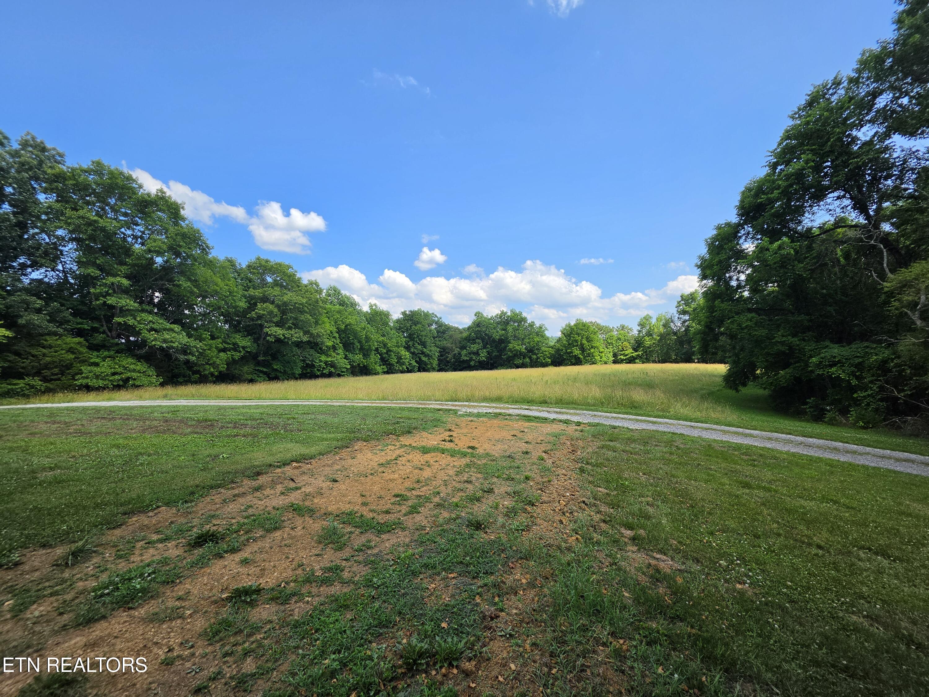 264 Carlos Road Sneedville TN 37869