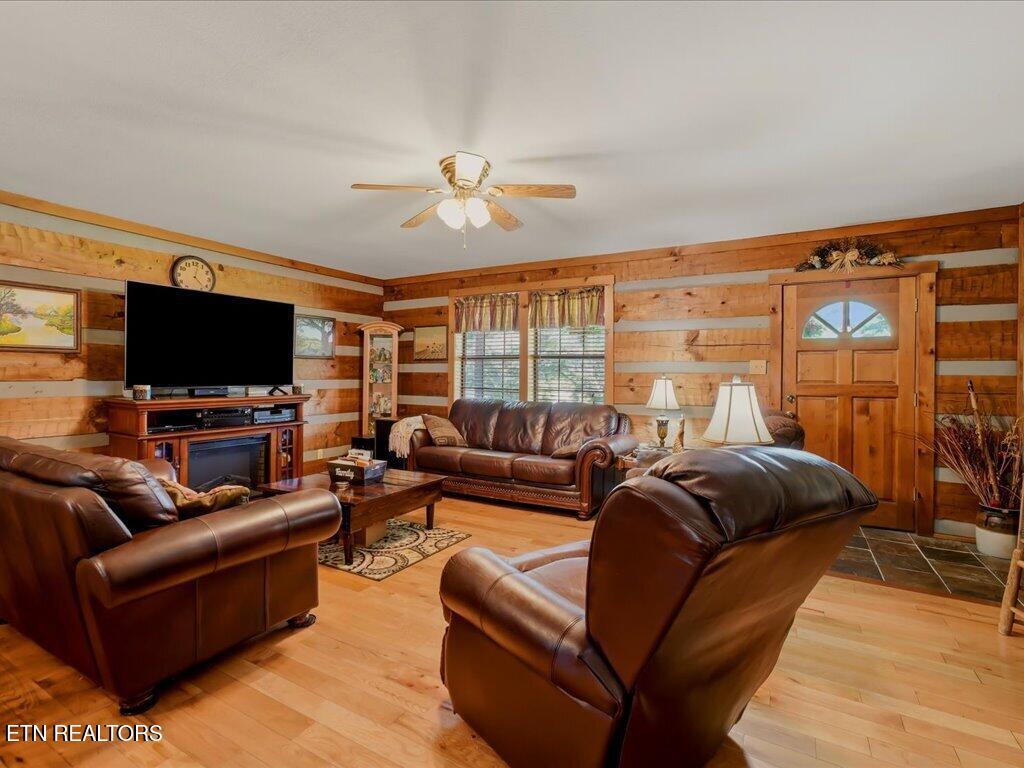 855 Chestnut Grove Circle Dandridge TN 37725