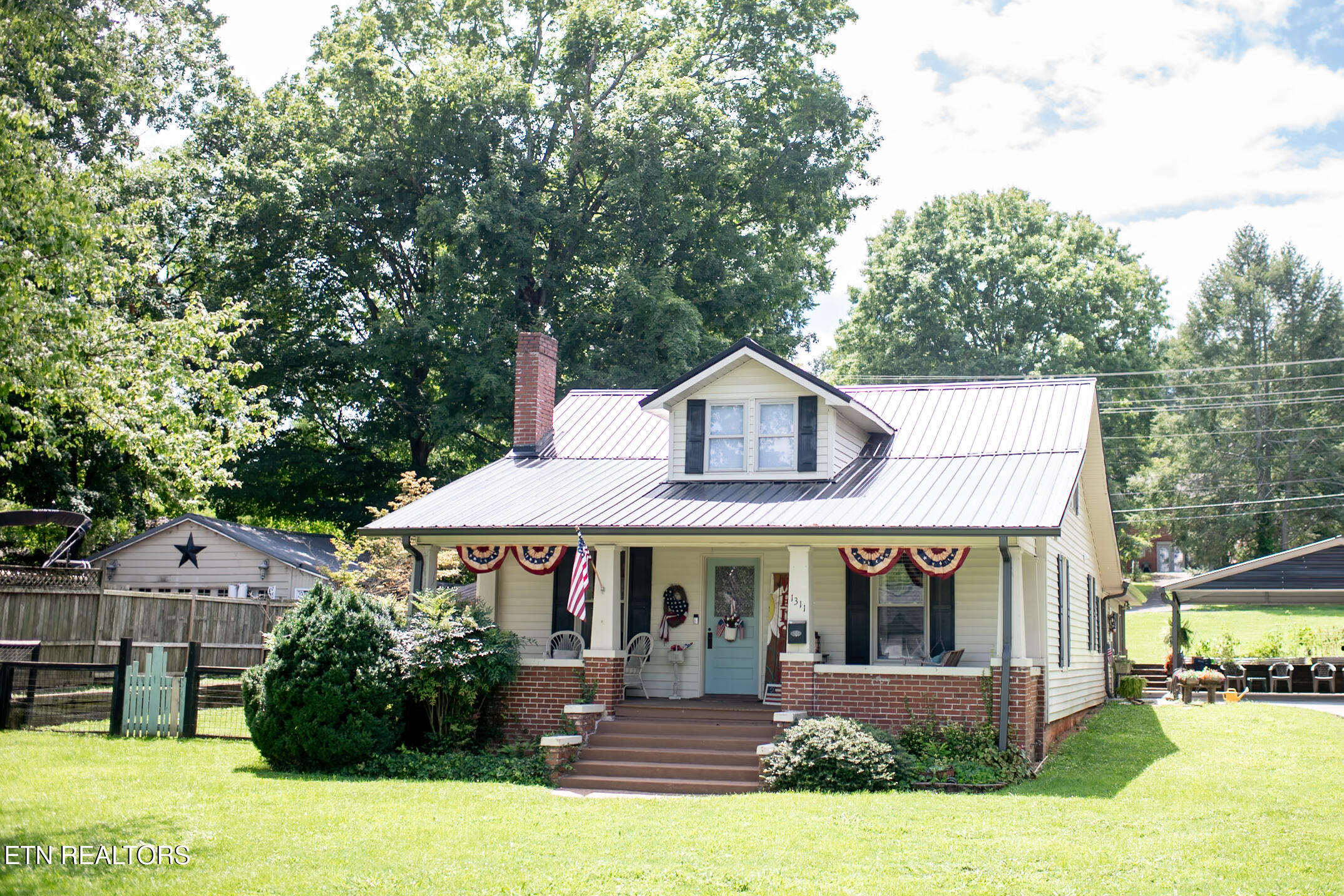 1311 N Main Street Sweetwater TN 37874