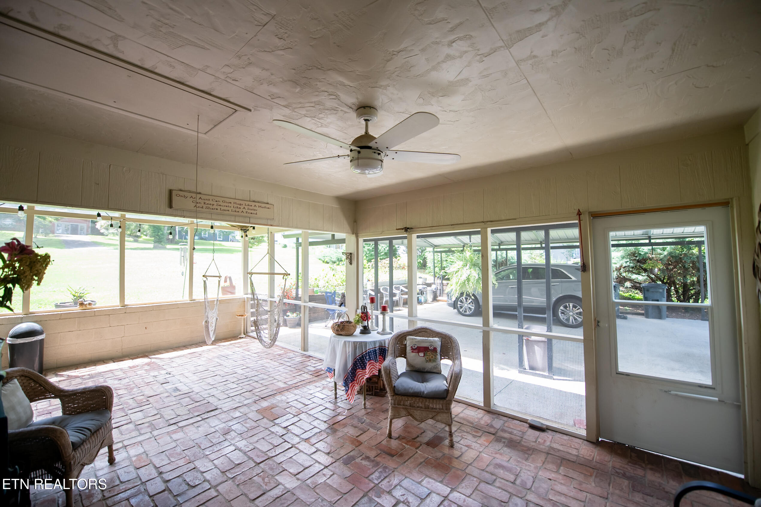 1311 N Main Street Sweetwater TN 37874