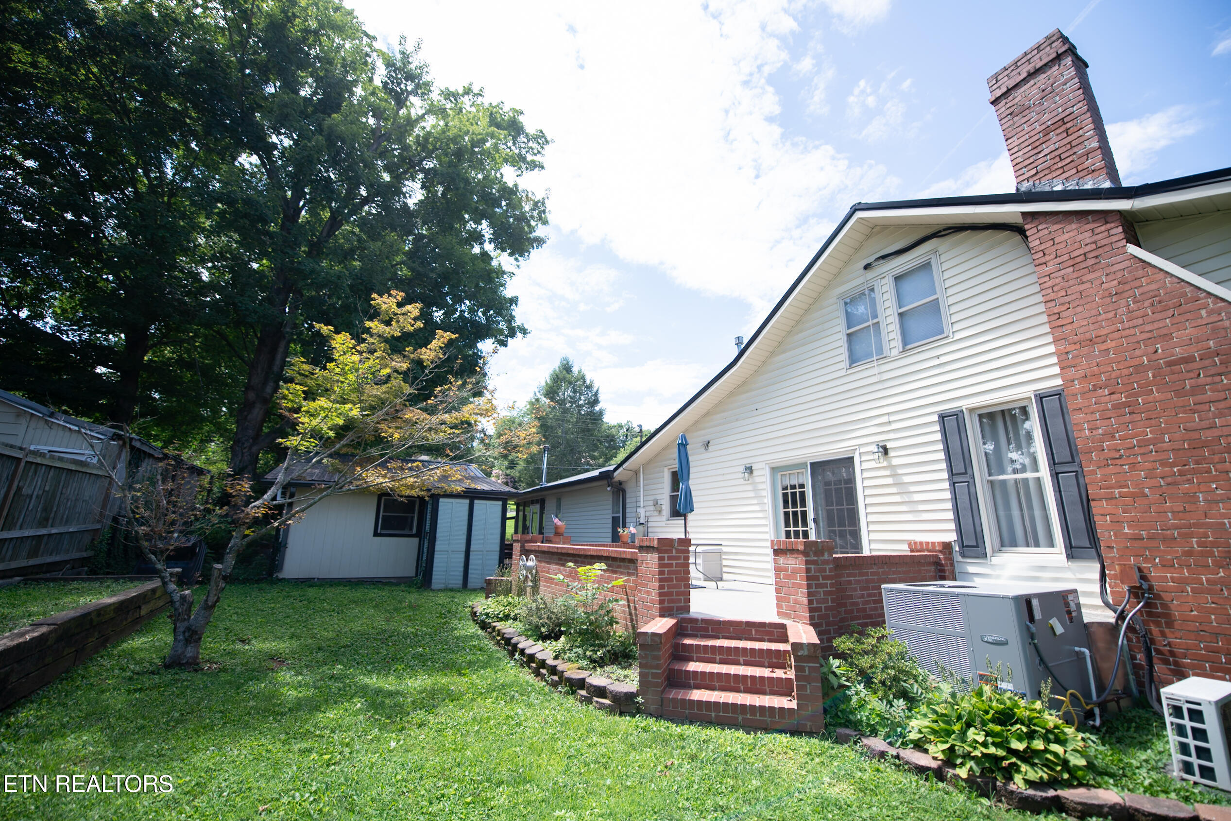 1311 N Main Street Sweetwater TN 37874