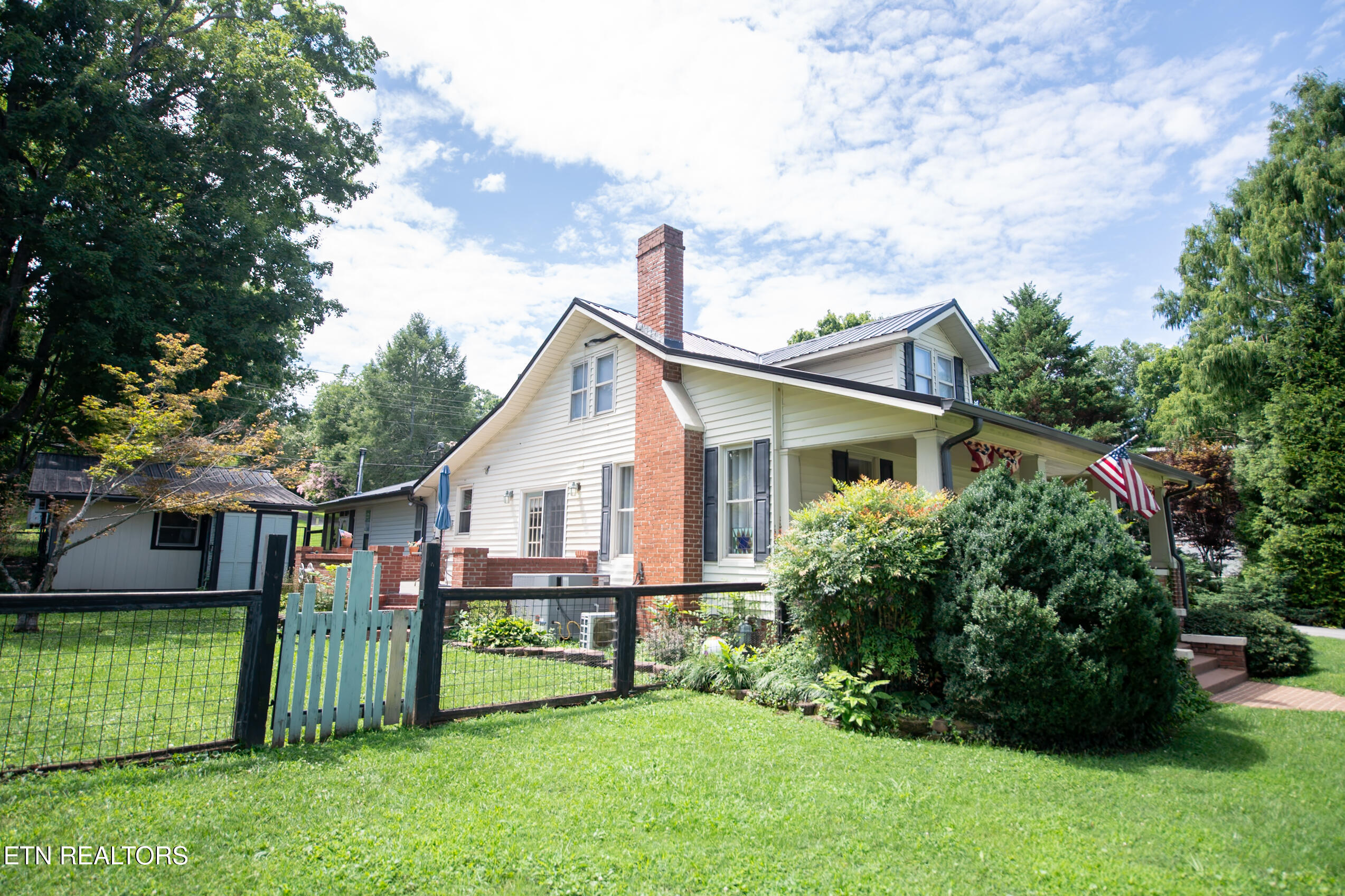 1311 N Main Street Sweetwater TN 37874