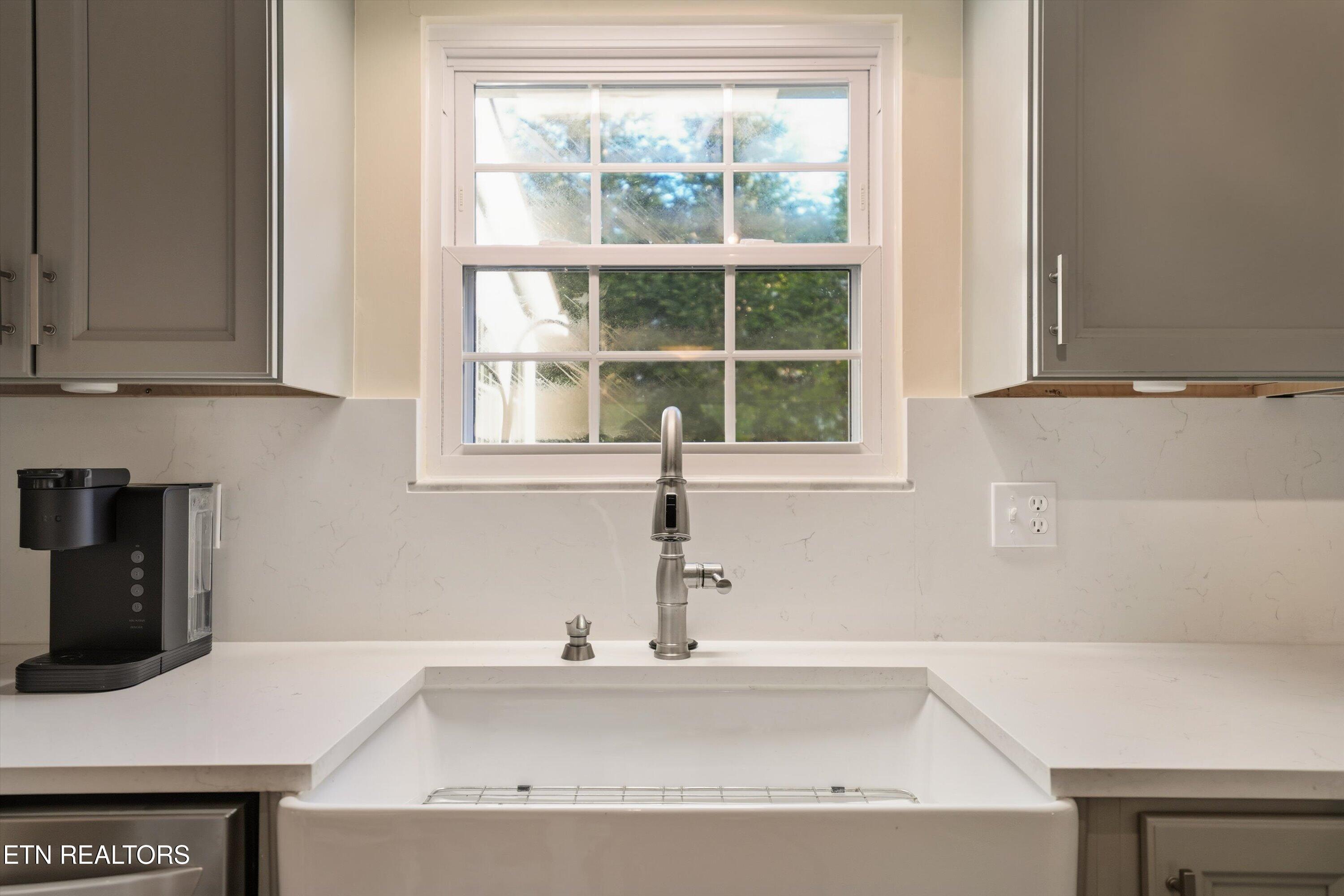 1818 Nantasket Road Knoxville TN 37922