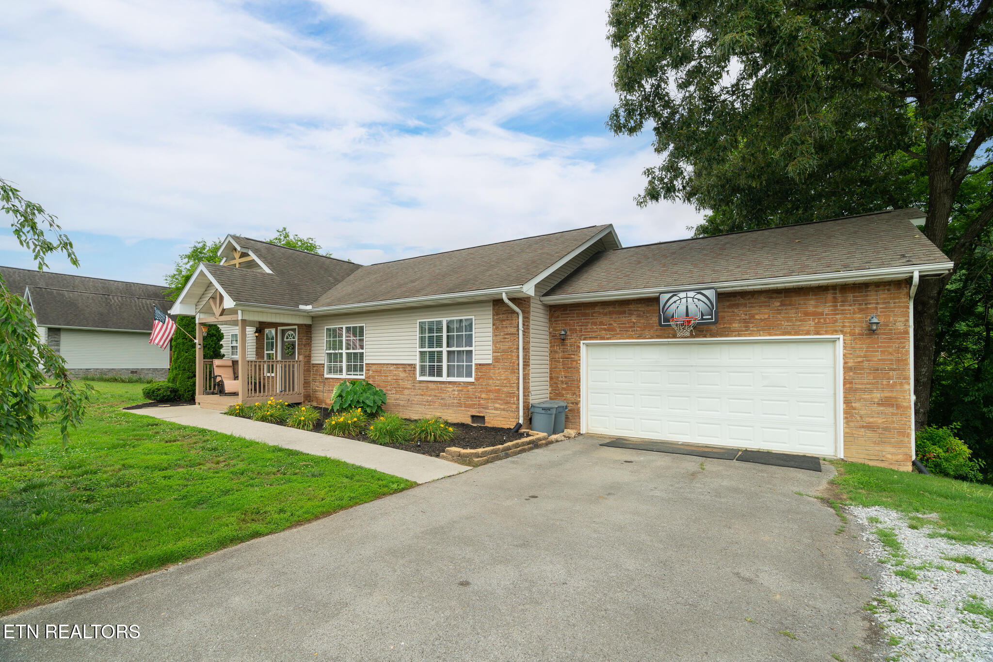 2059 Creswell Road Seymour TN 37865