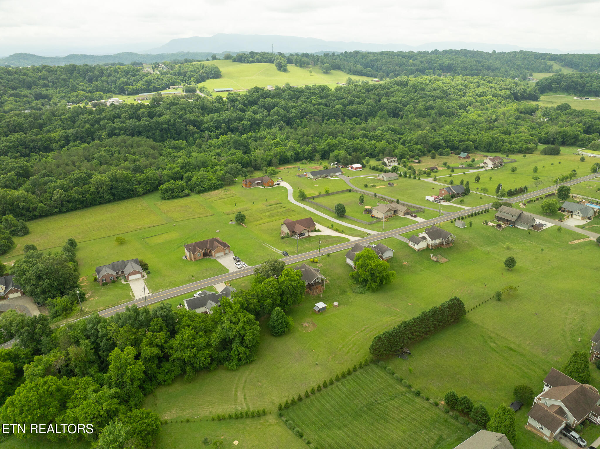 2059 Creswell Road Seymour TN 37865