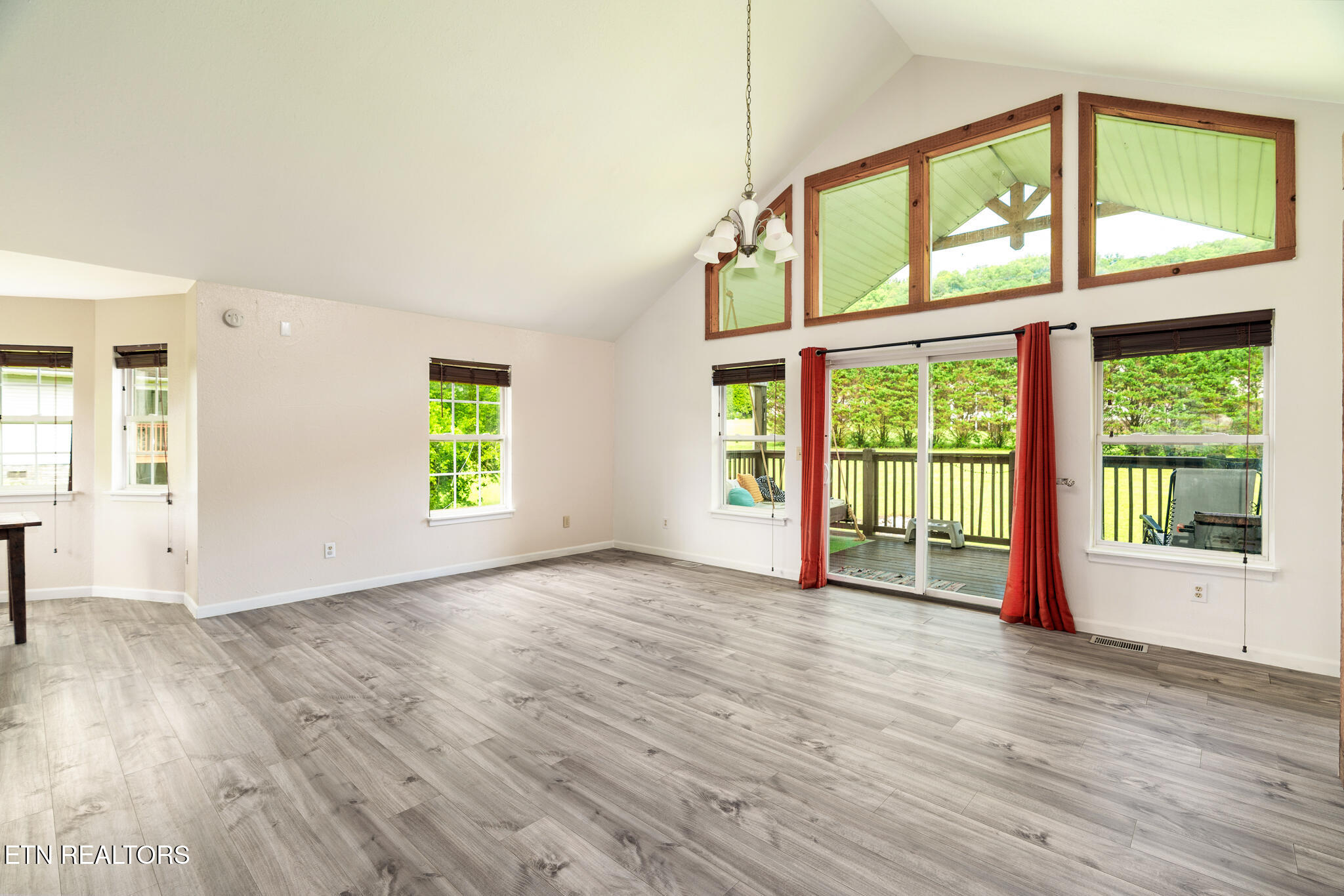 2059 Creswell Road Seymour TN 37865