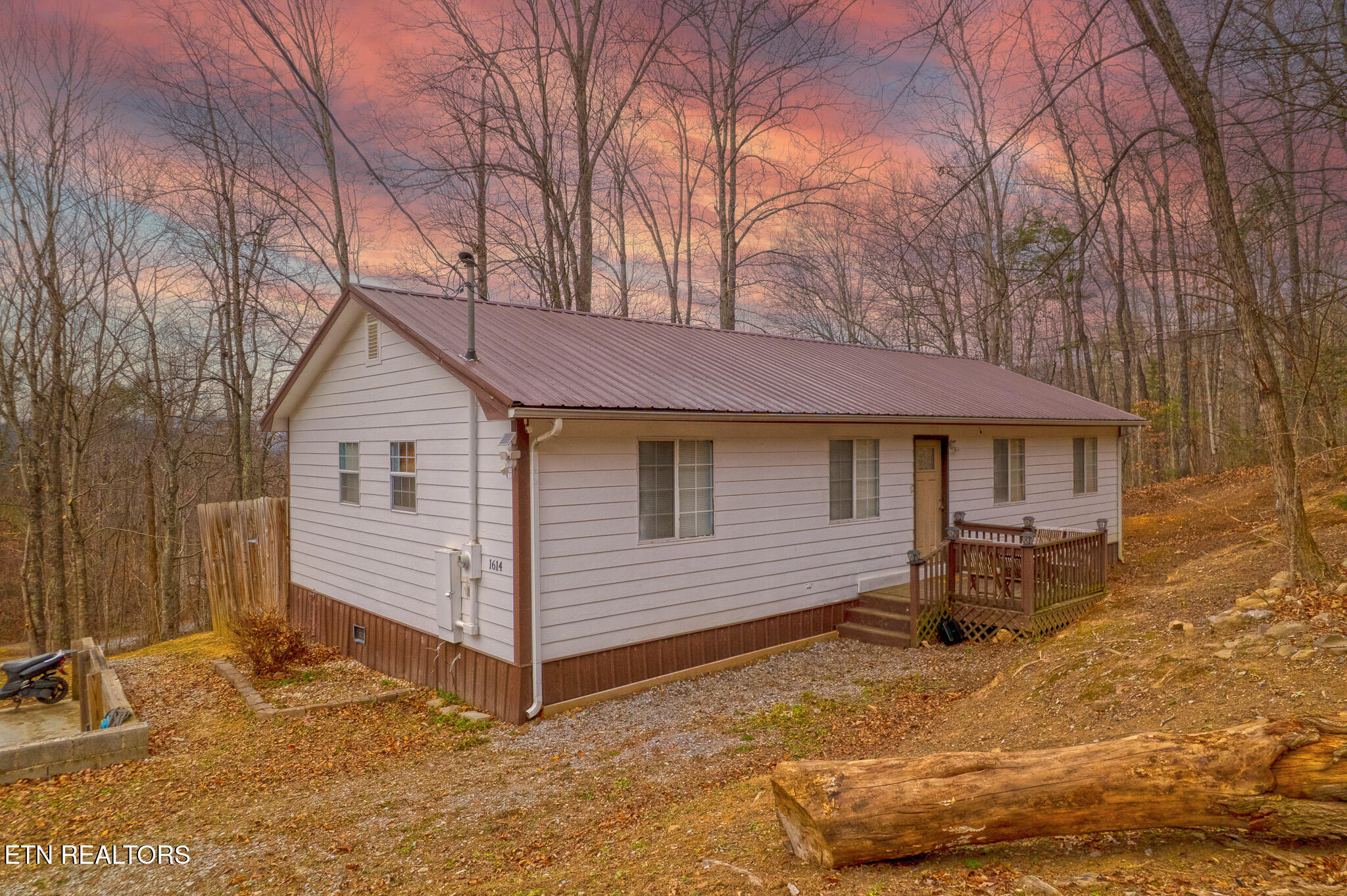 1614 Dogwood Street Sevierville TN 37876