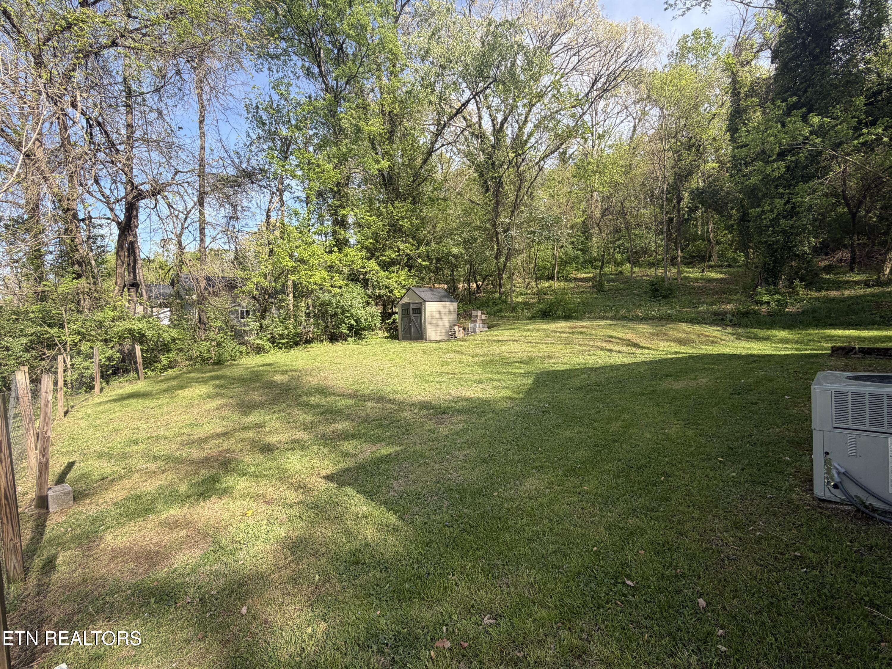 3928 Lilac Avenue Knoxville TN 37914
