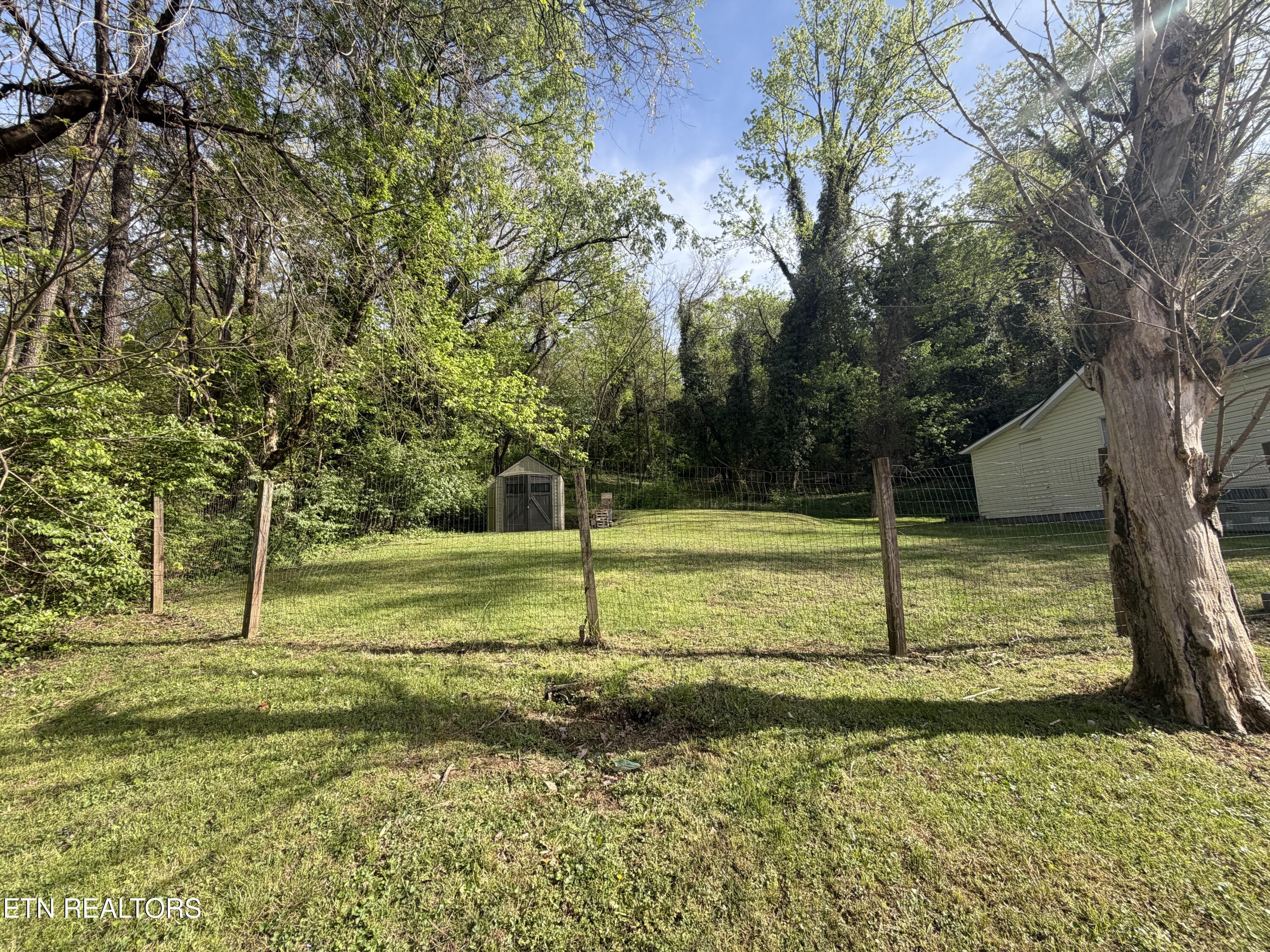3928 Lilac Avenue Knoxville TN 37914