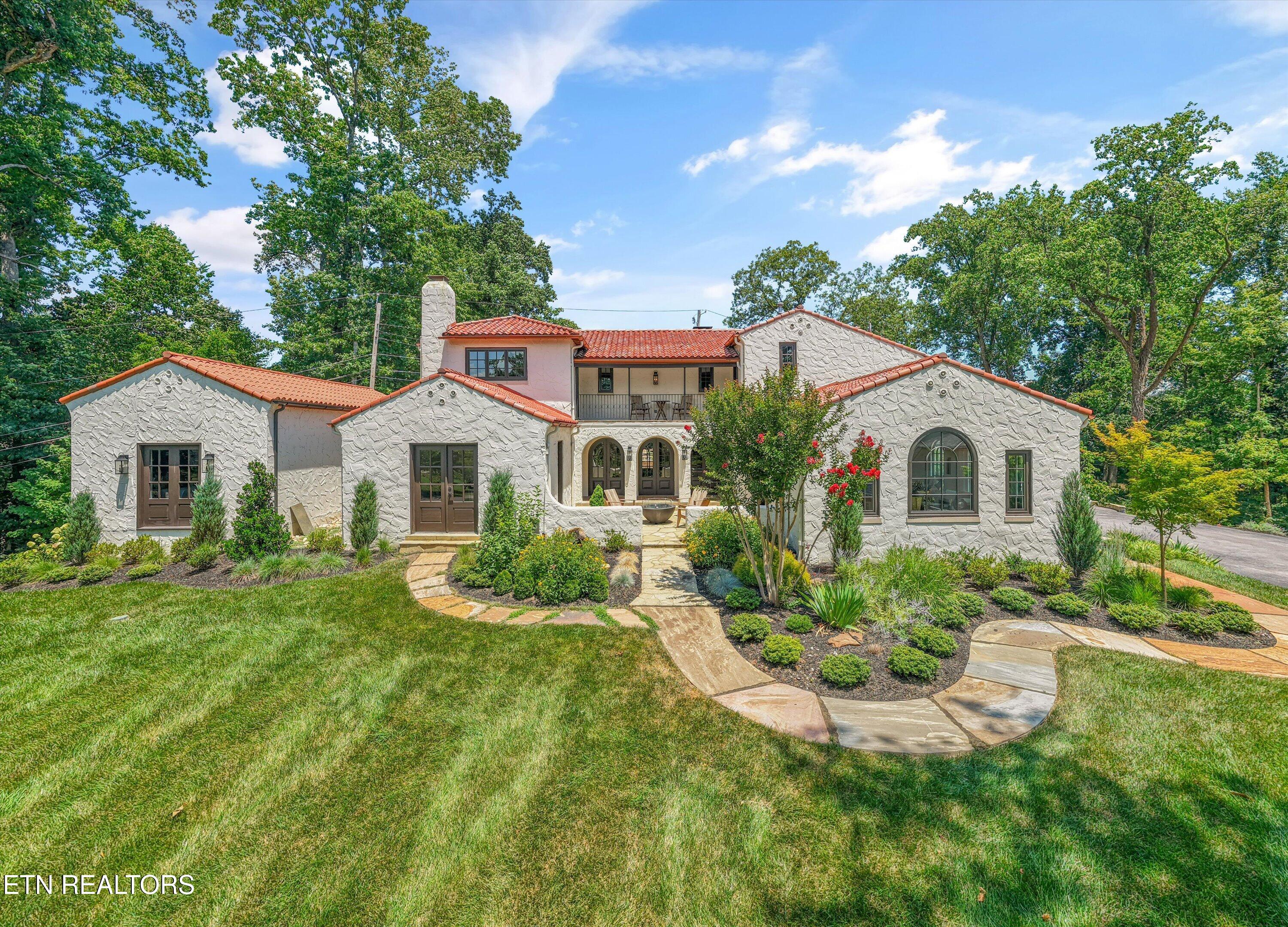 Knoxville TN, 926 Keowee Avenue