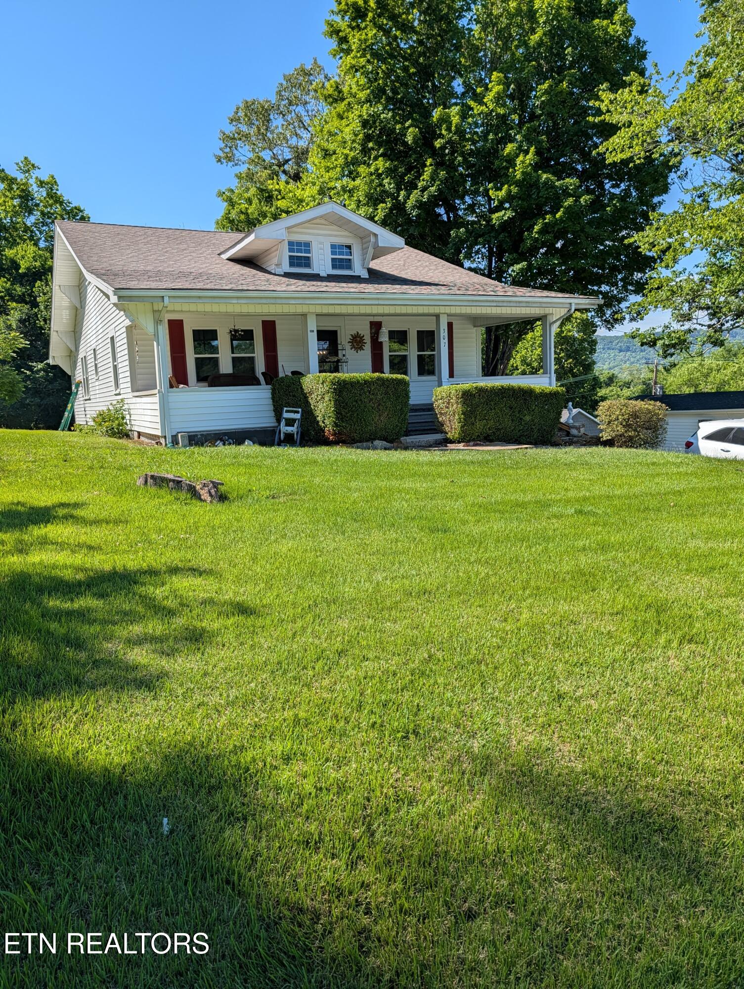 307 S Ridge Avenue Rockwood TN 37854