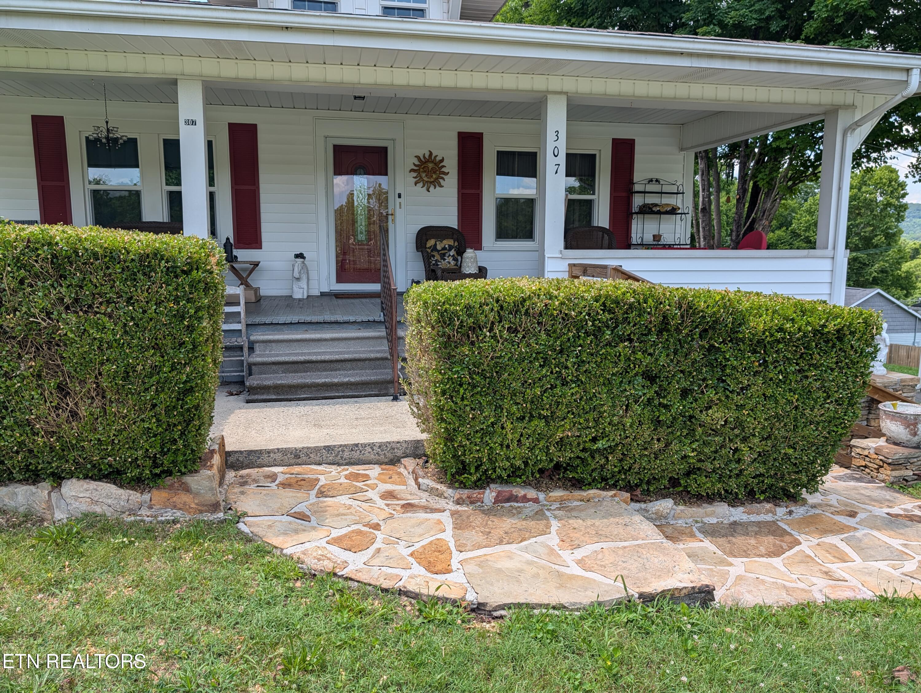 307 S Ridge Avenue Rockwood TN 37854