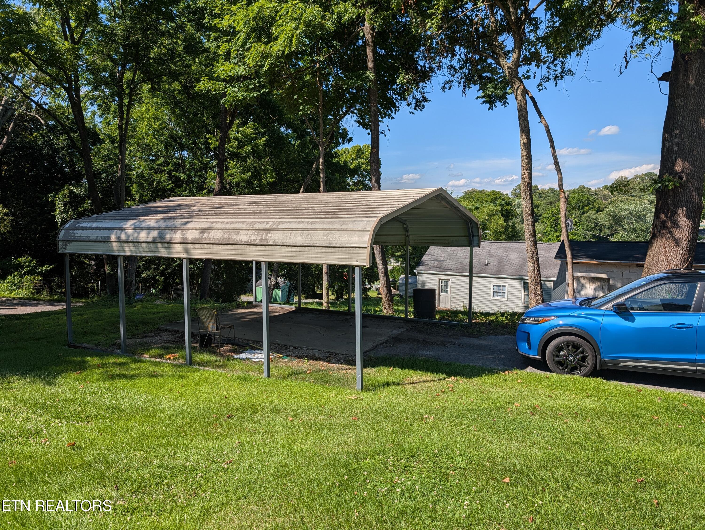 307 S Ridge Avenue Rockwood TN 37854