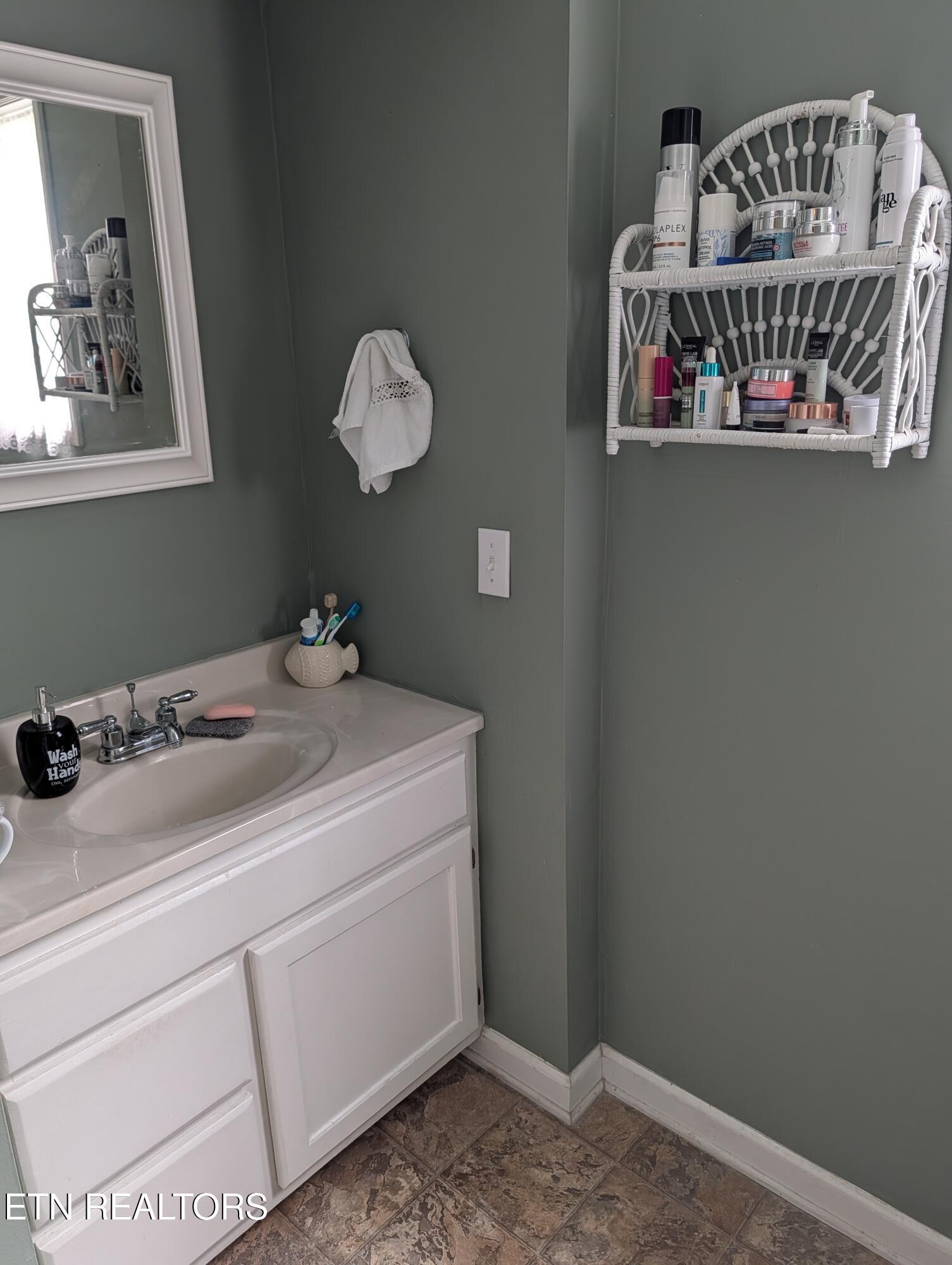 307 S Ridge Avenue Rockwood TN 37854