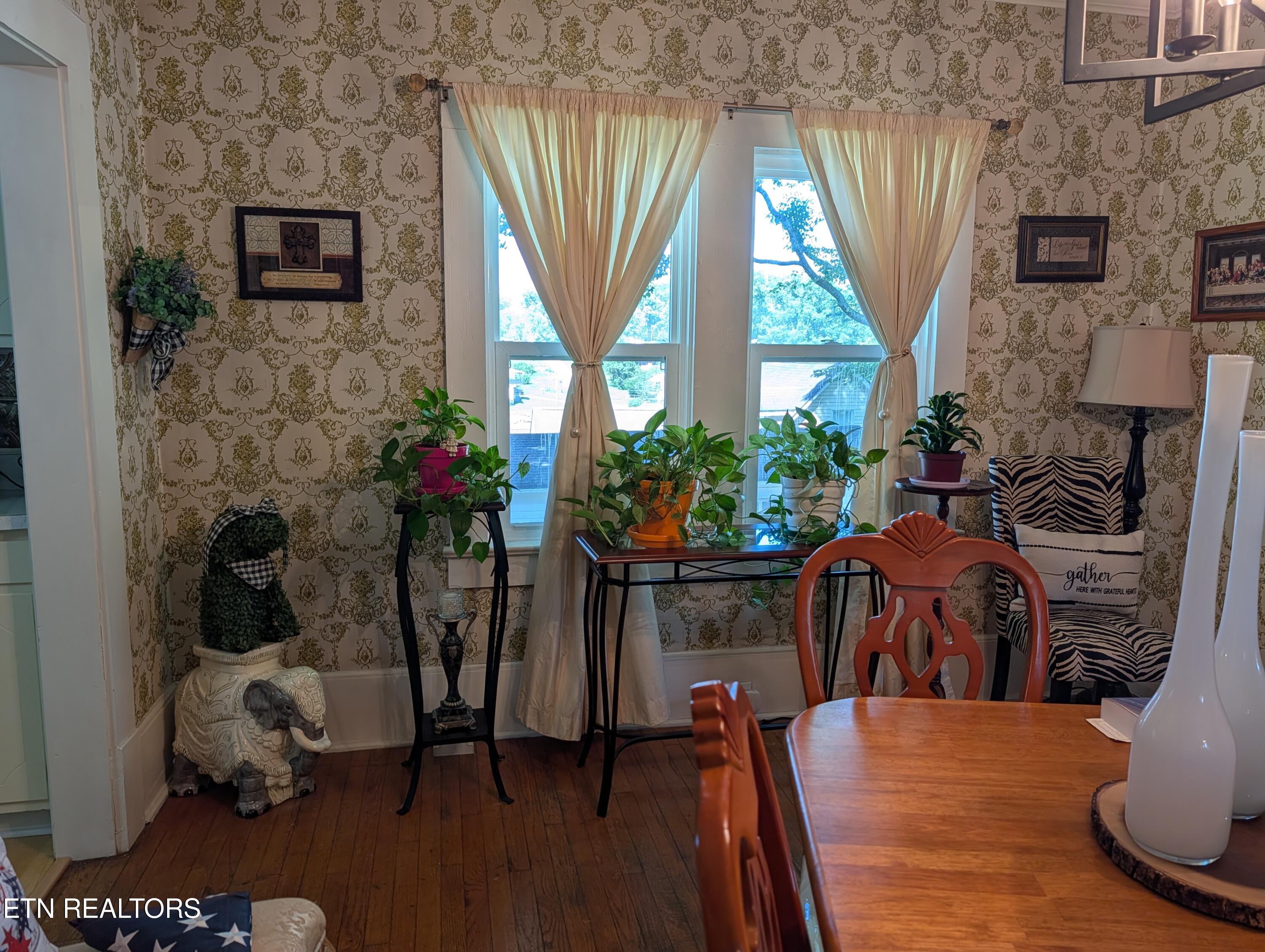 307 S Ridge Avenue Rockwood TN 37854