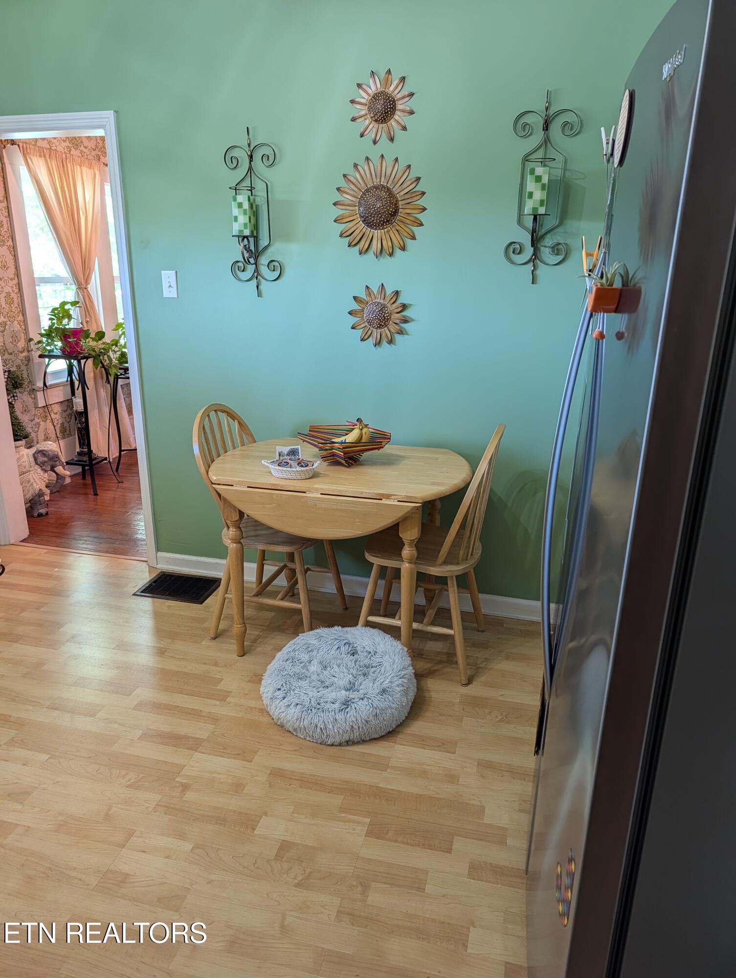 307 S Ridge Avenue Rockwood TN 37854