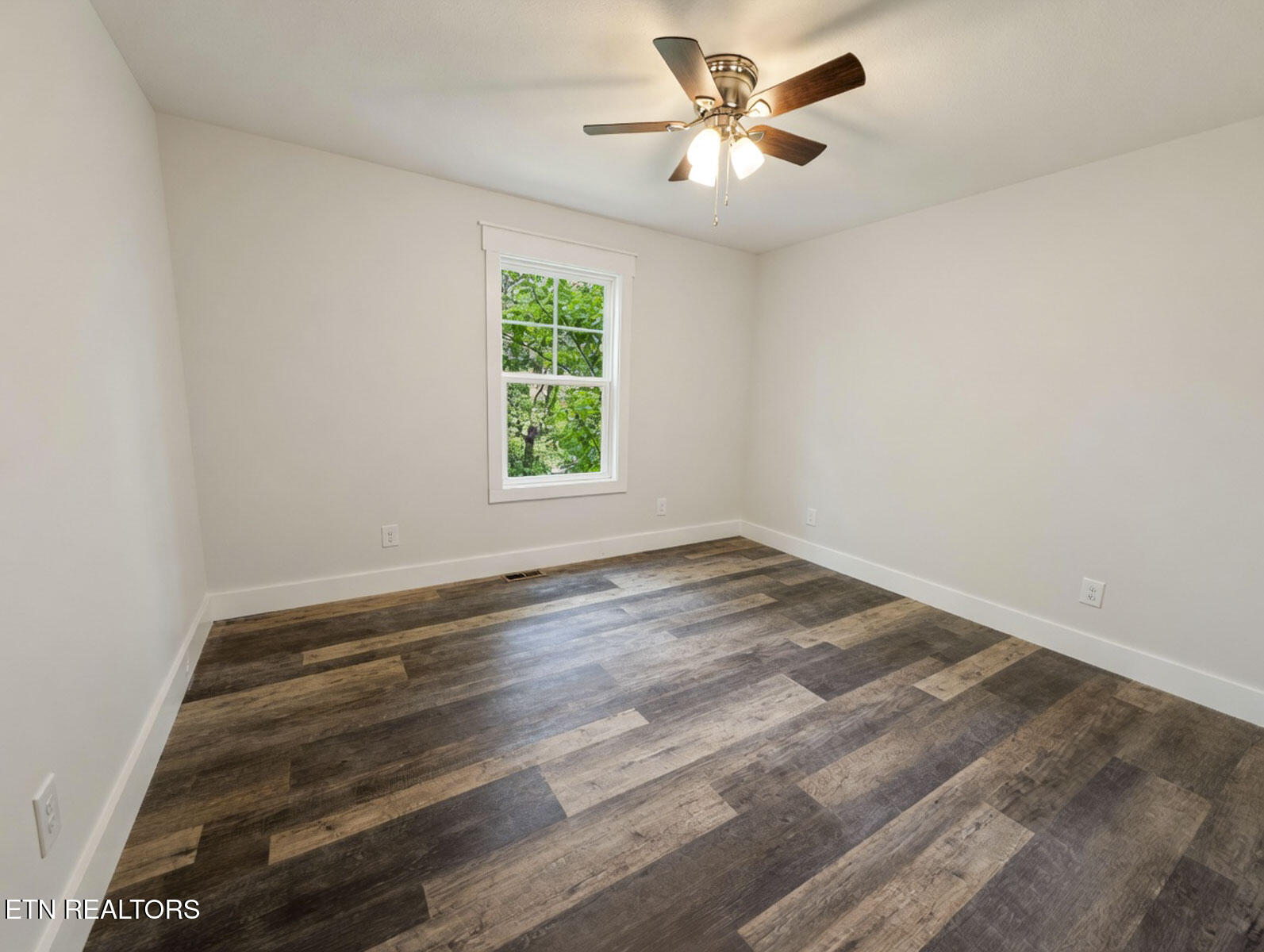 404 Four Winds Way Jefferson City TN 37760
