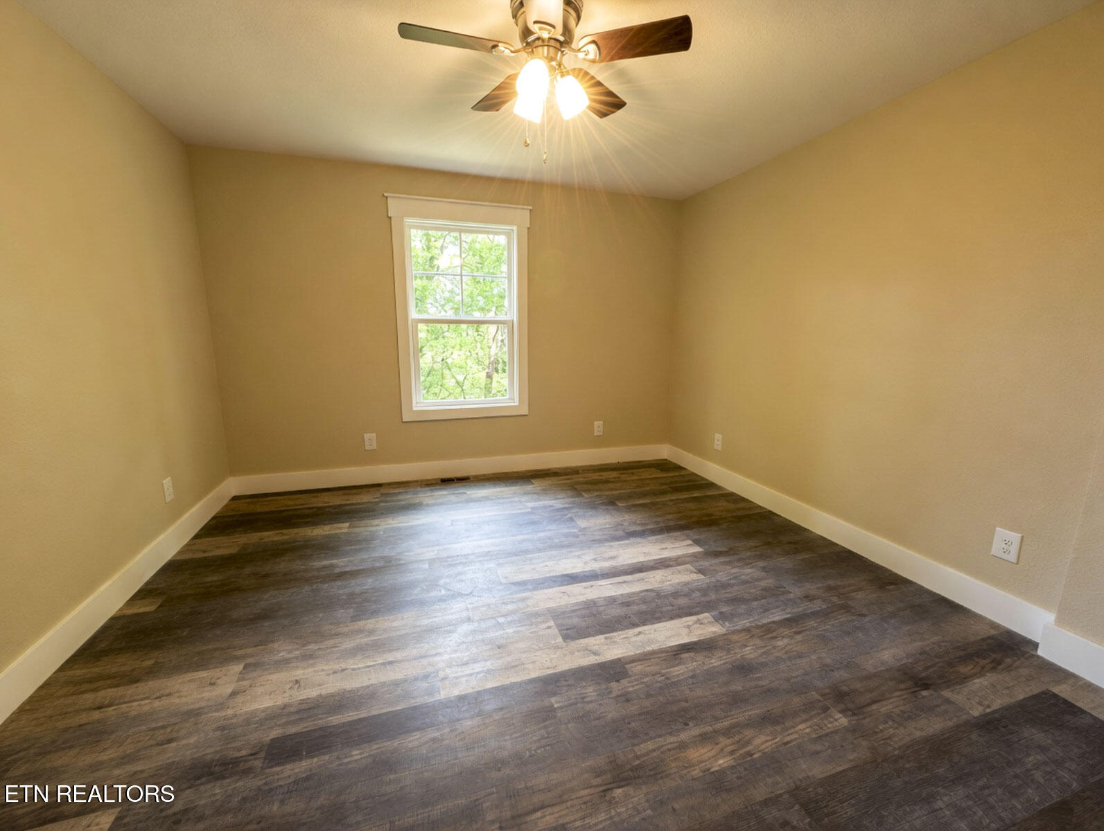 404 Four Winds Way Jefferson City TN 37760