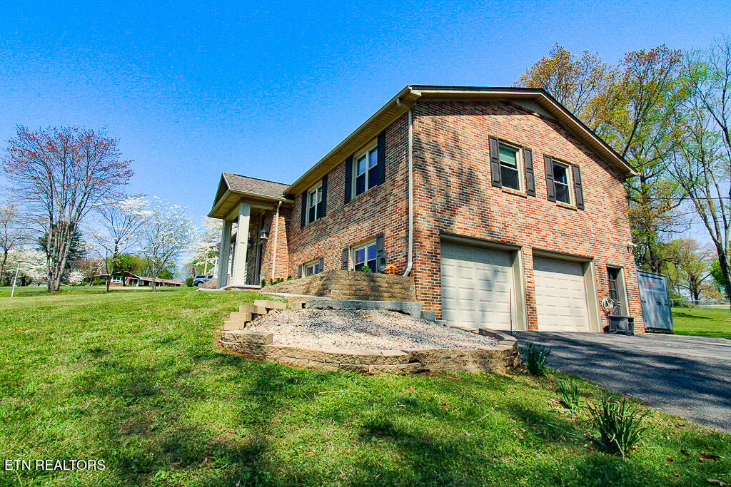 416 Summitt Drive Lafollette TN 37766