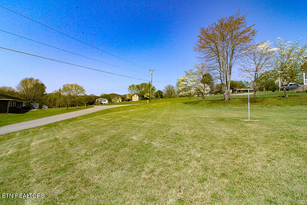 416 Summitt Drive Lafollette TN 37766