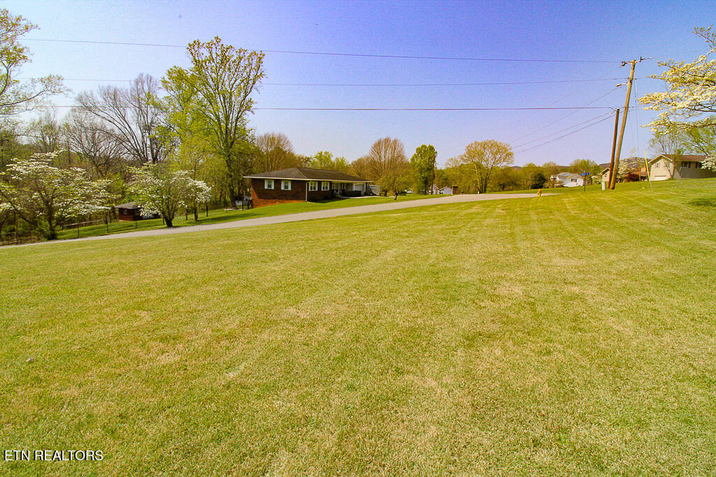 416 Summitt Drive Lafollette TN 37766