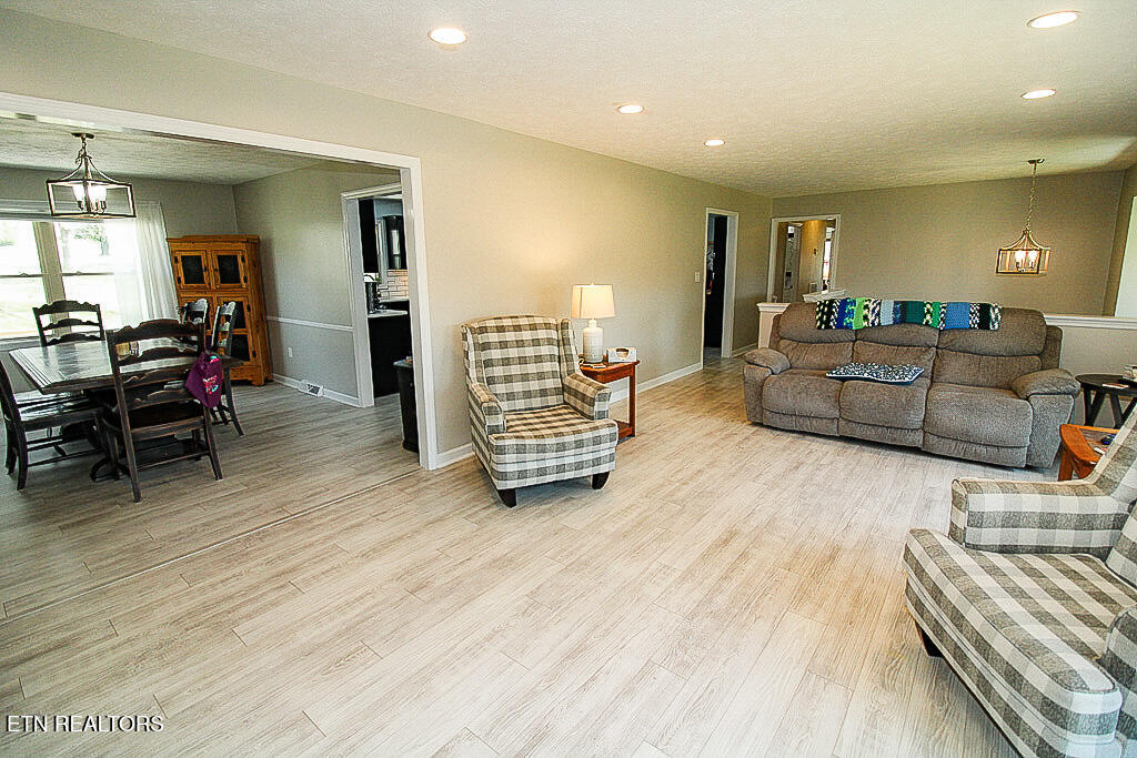 416 Summitt Drive Lafollette TN 37766