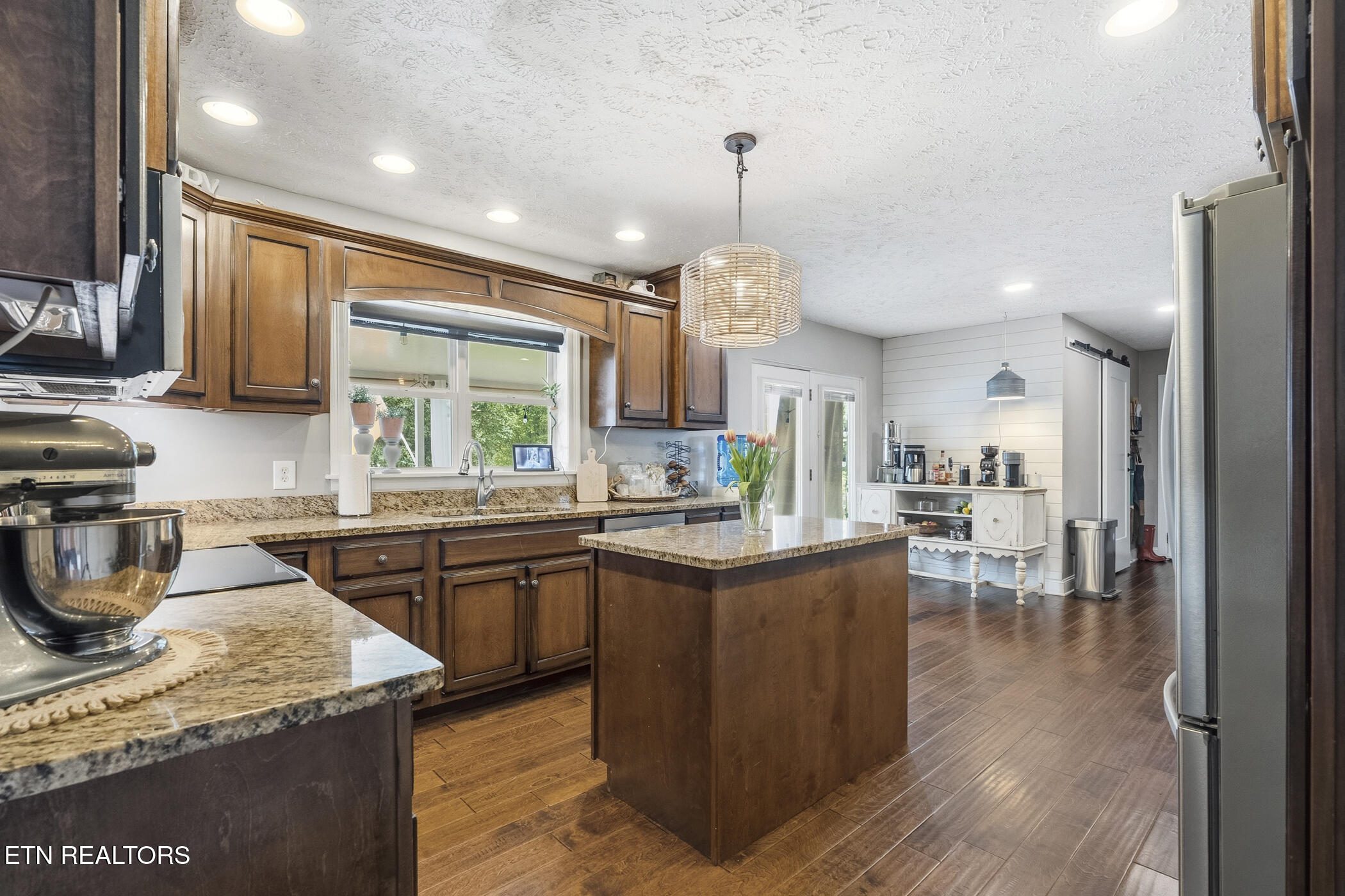 1961 Chelsea Jo Lane Sevierville TN 37876