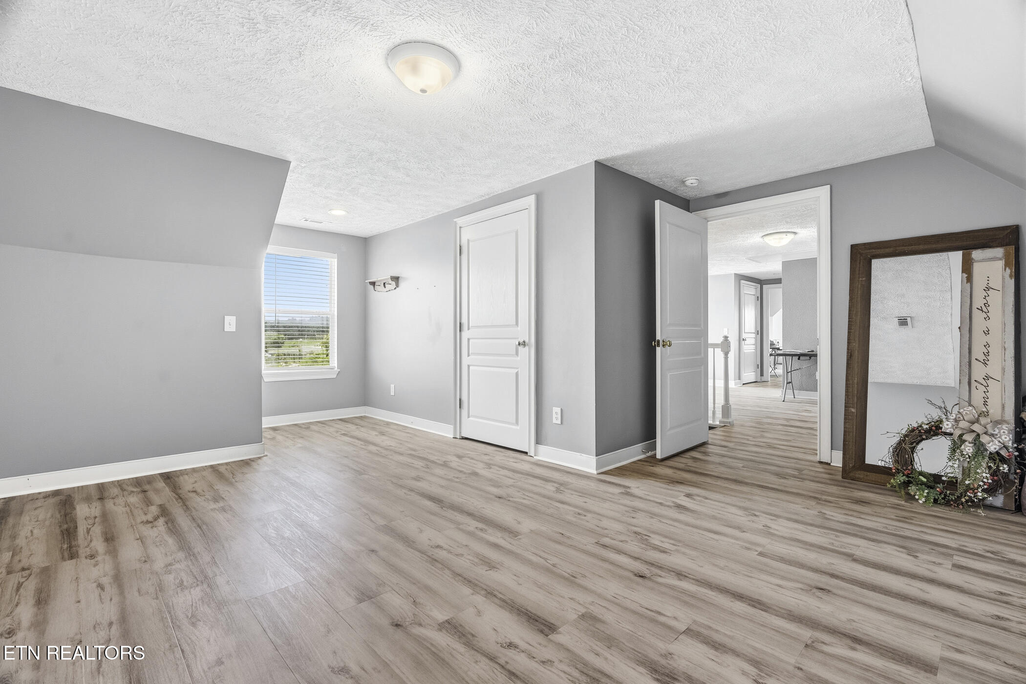 1961 Chelsea Jo Lane Sevierville TN 37876