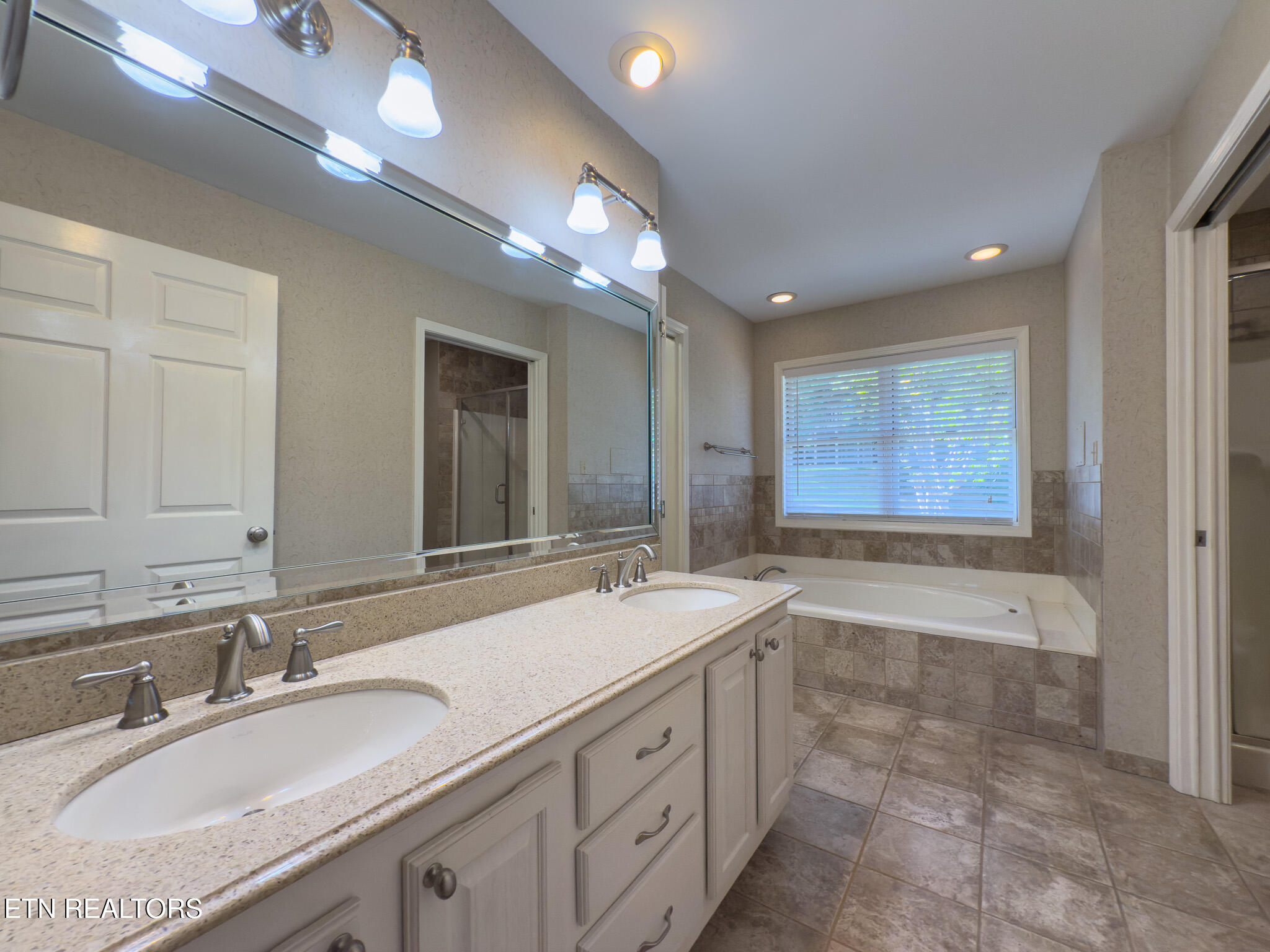 207 Chota Hills Lane Loudon TN 37774