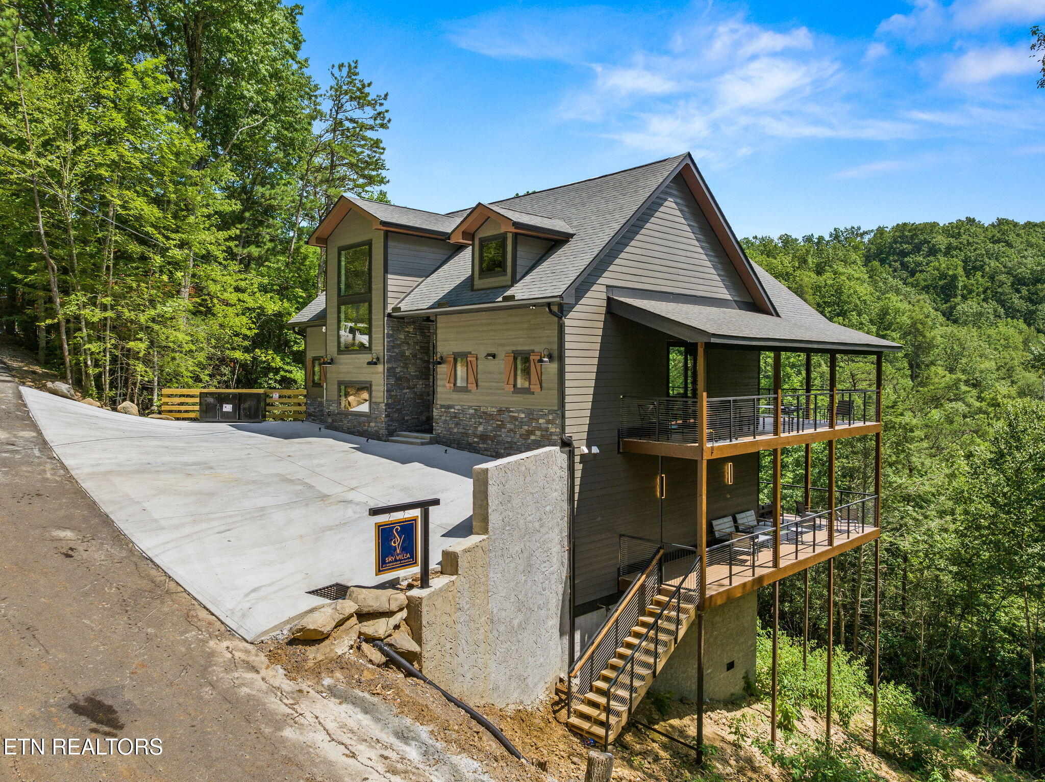 622 Coronation Street Gatlinburg TN 37738