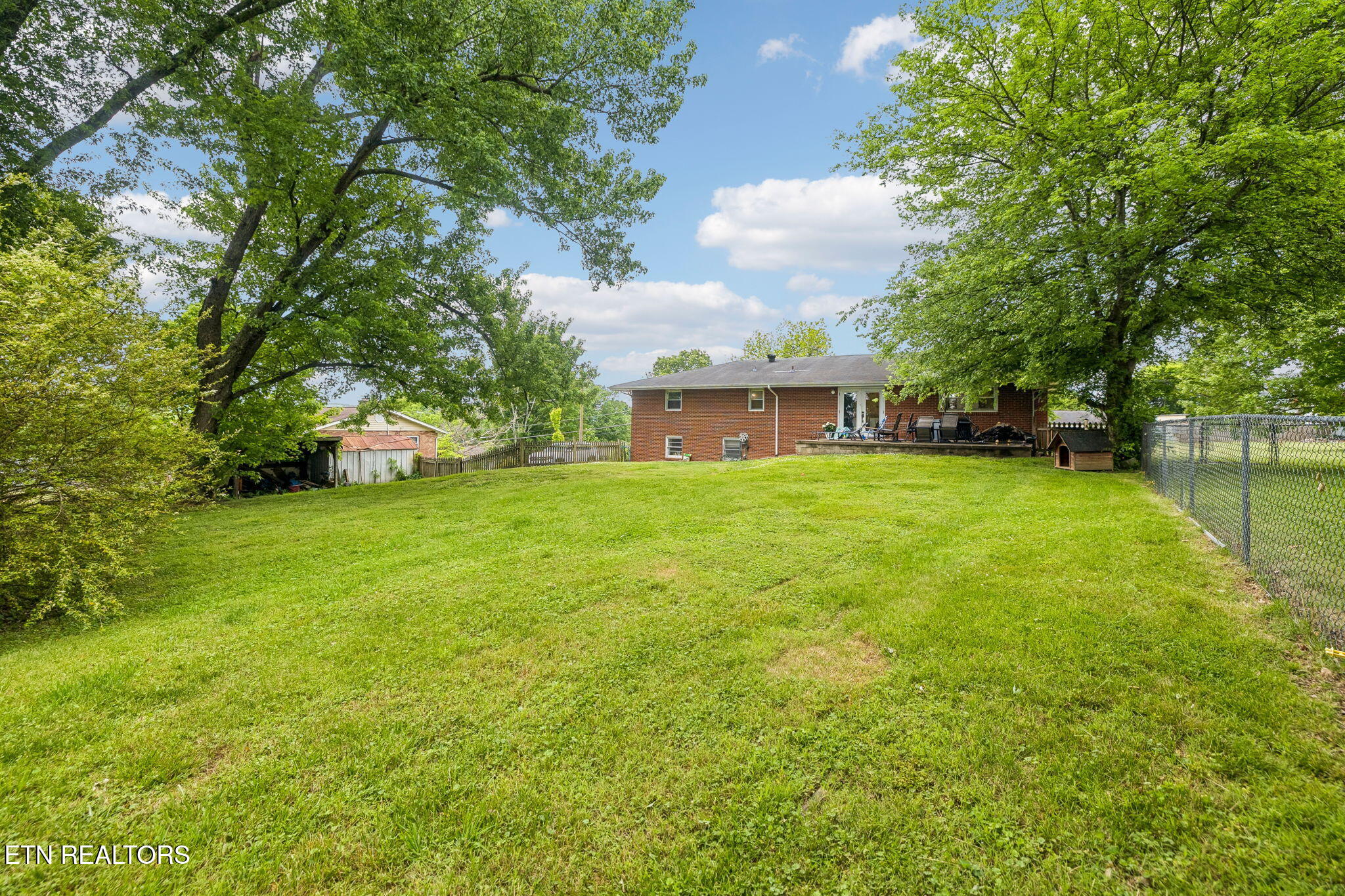 8012 Sharp Road Powell TN 37849
