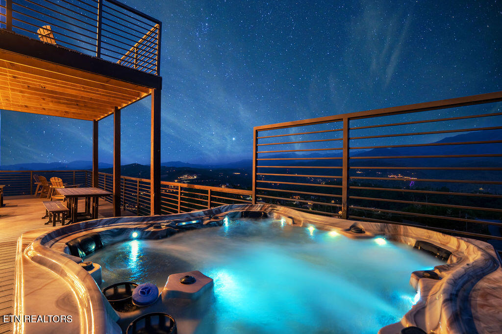 922 Piney Butt Way Gatlinburg TN 37738