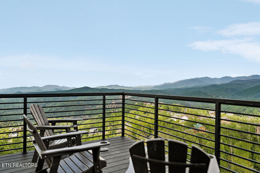 922 Piney Butt Way Gatlinburg TN 37738