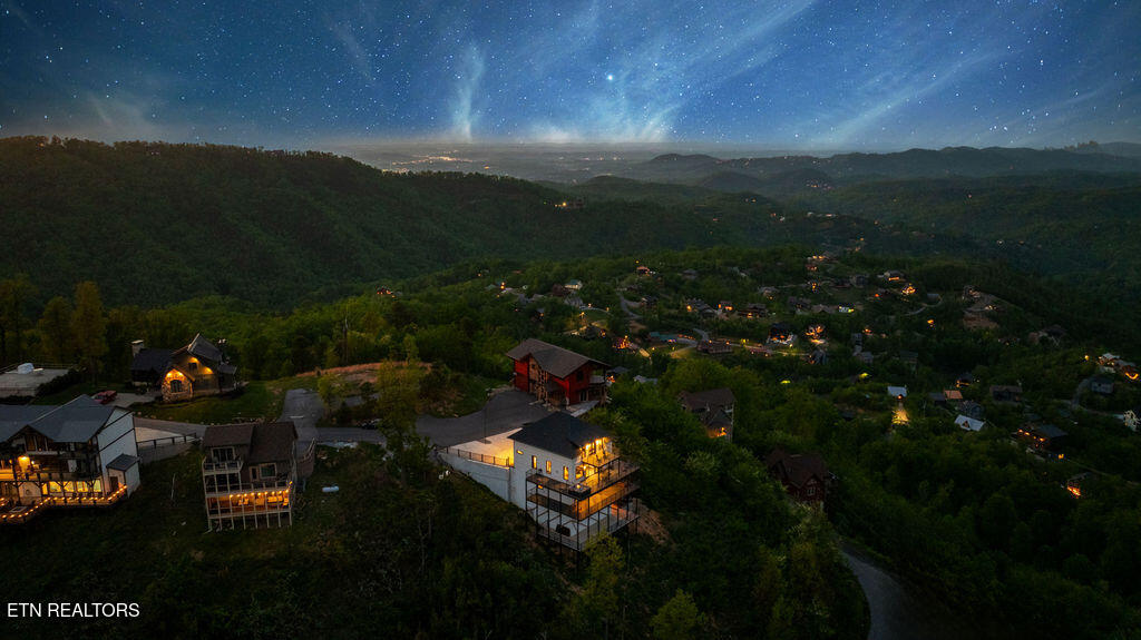 922 Piney Butt Way Gatlinburg TN 37738