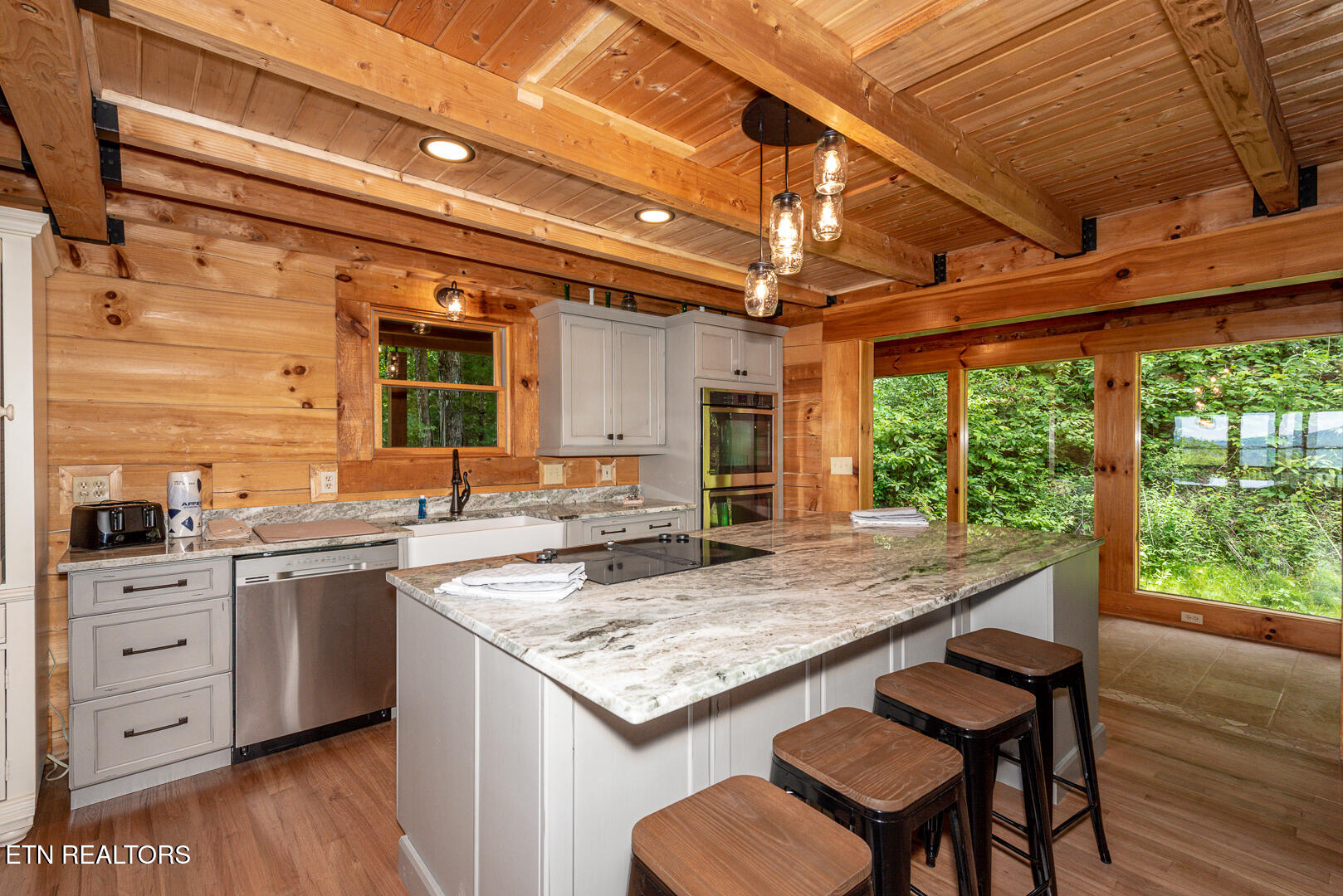 985 Old Cades Cove Road Townsend TN 37882
