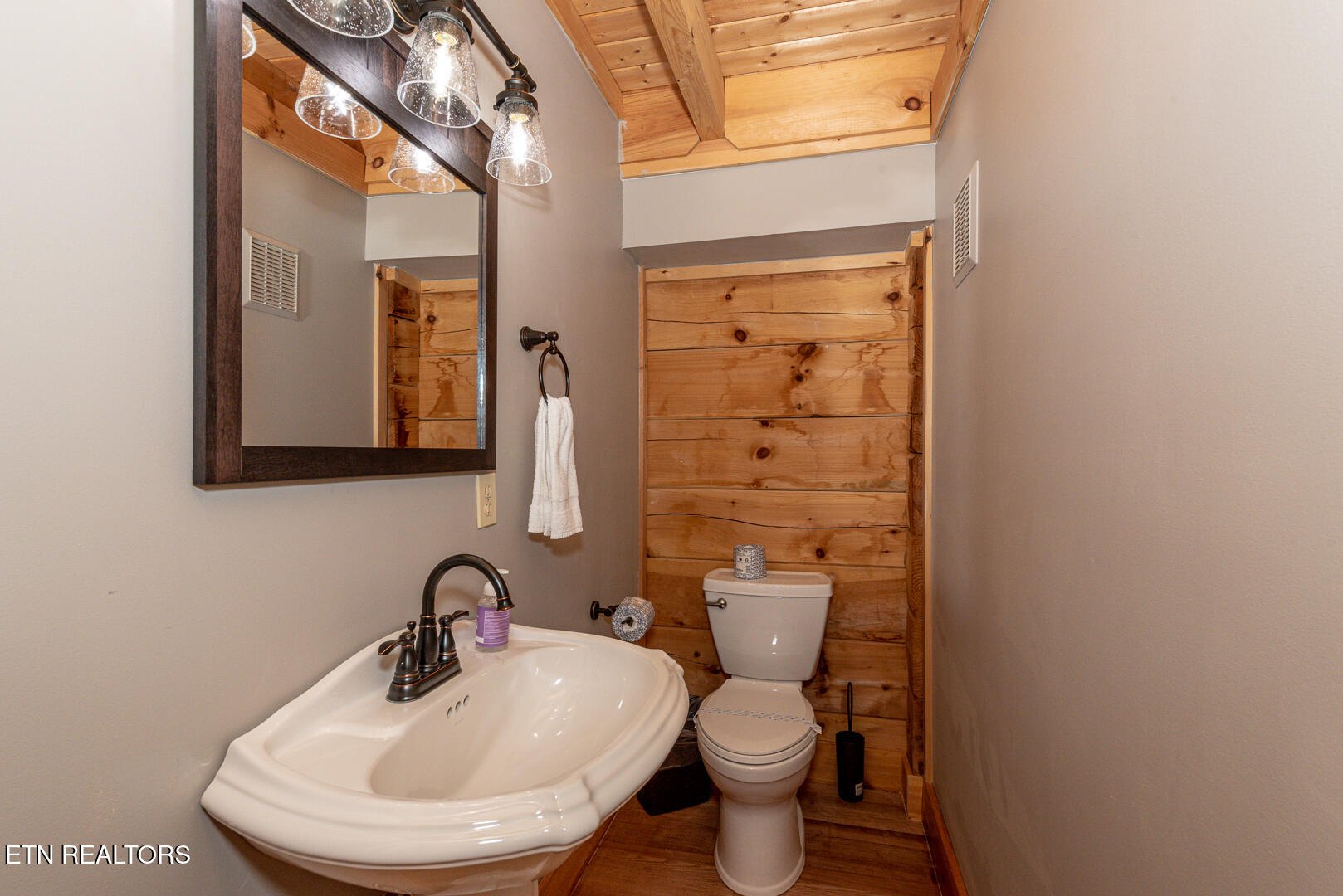 985 Old Cades Cove Road Townsend TN 37882