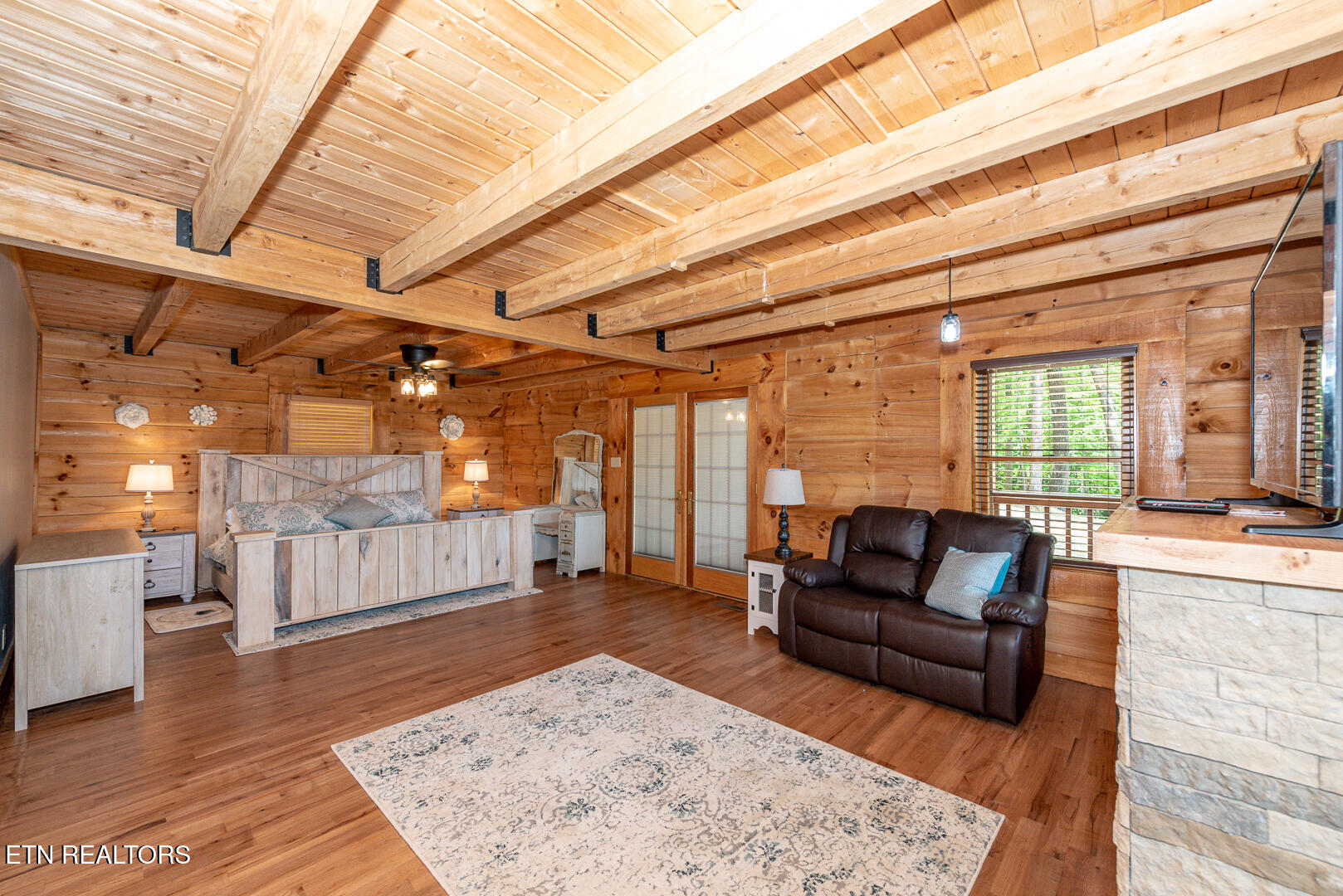985 Old Cades Cove Road Townsend TN 37882