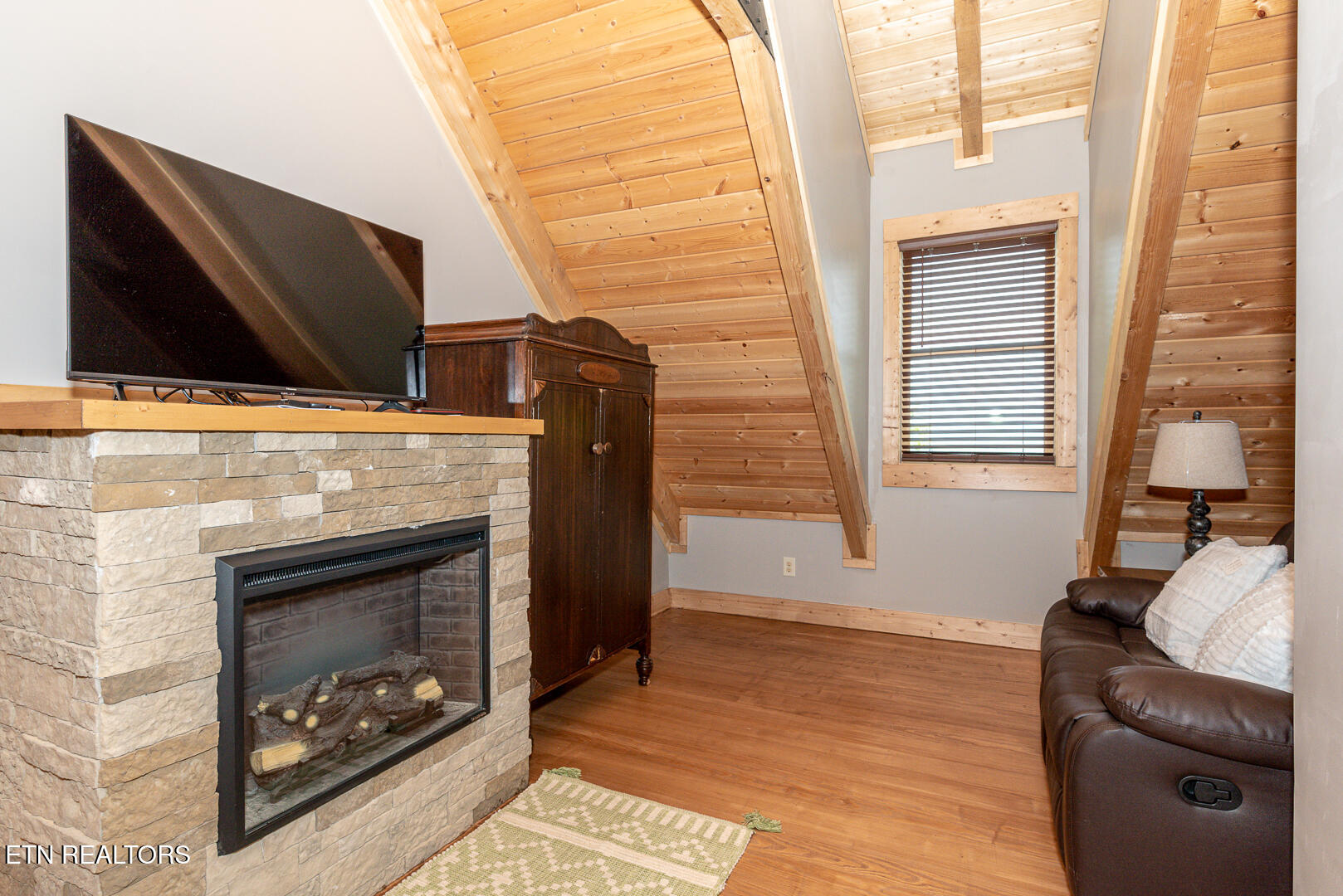 985 Old Cades Cove Road Townsend TN 37882
