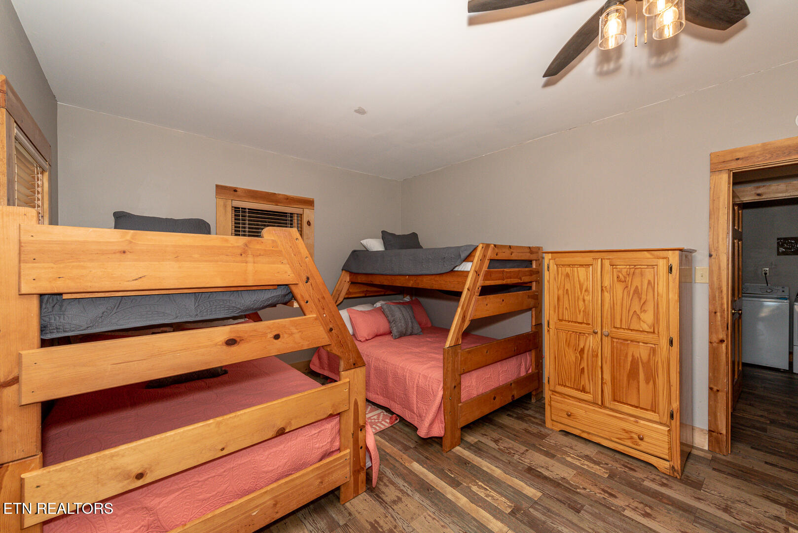 985 Old Cades Cove Road Townsend TN 37882