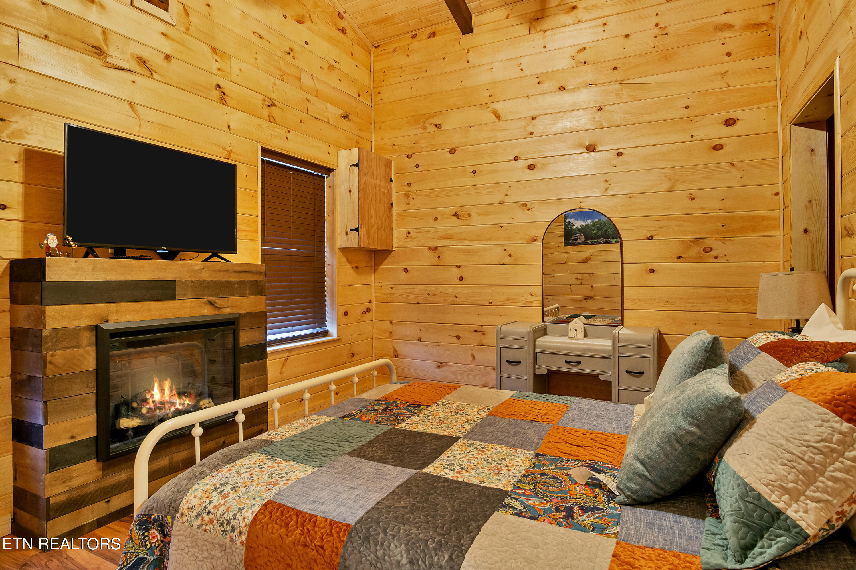985 Old Cades Cove Road Townsend TN 37882