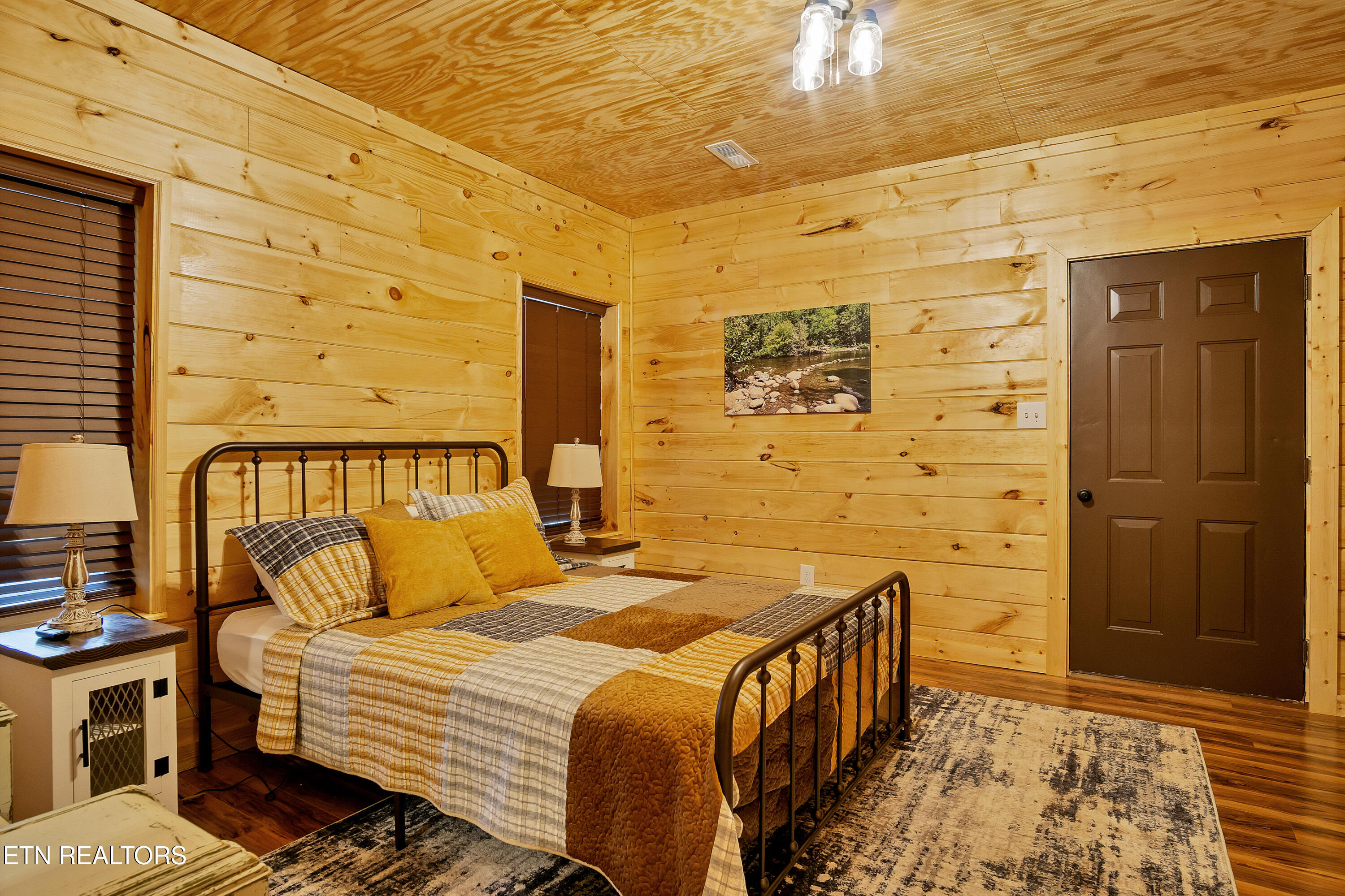 985 Old Cades Cove Road Townsend TN 37882