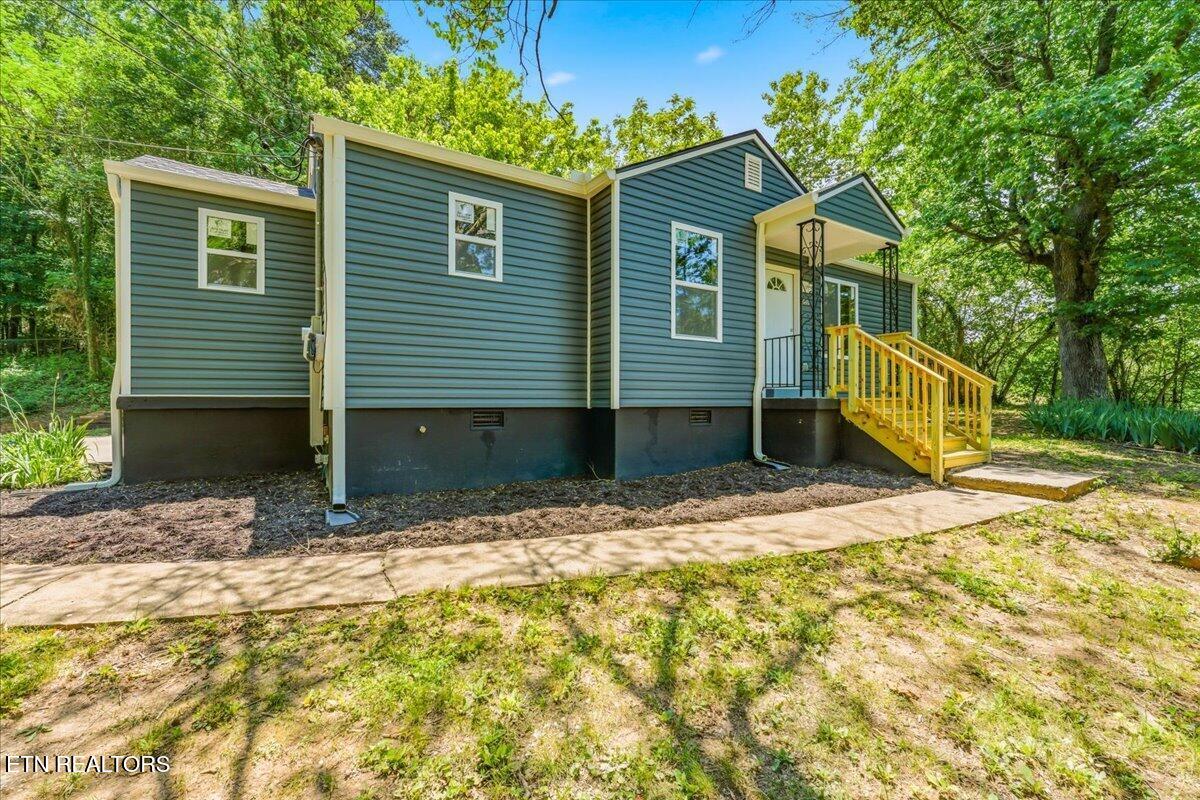 210 Clark Avenue Harriman TN 37748