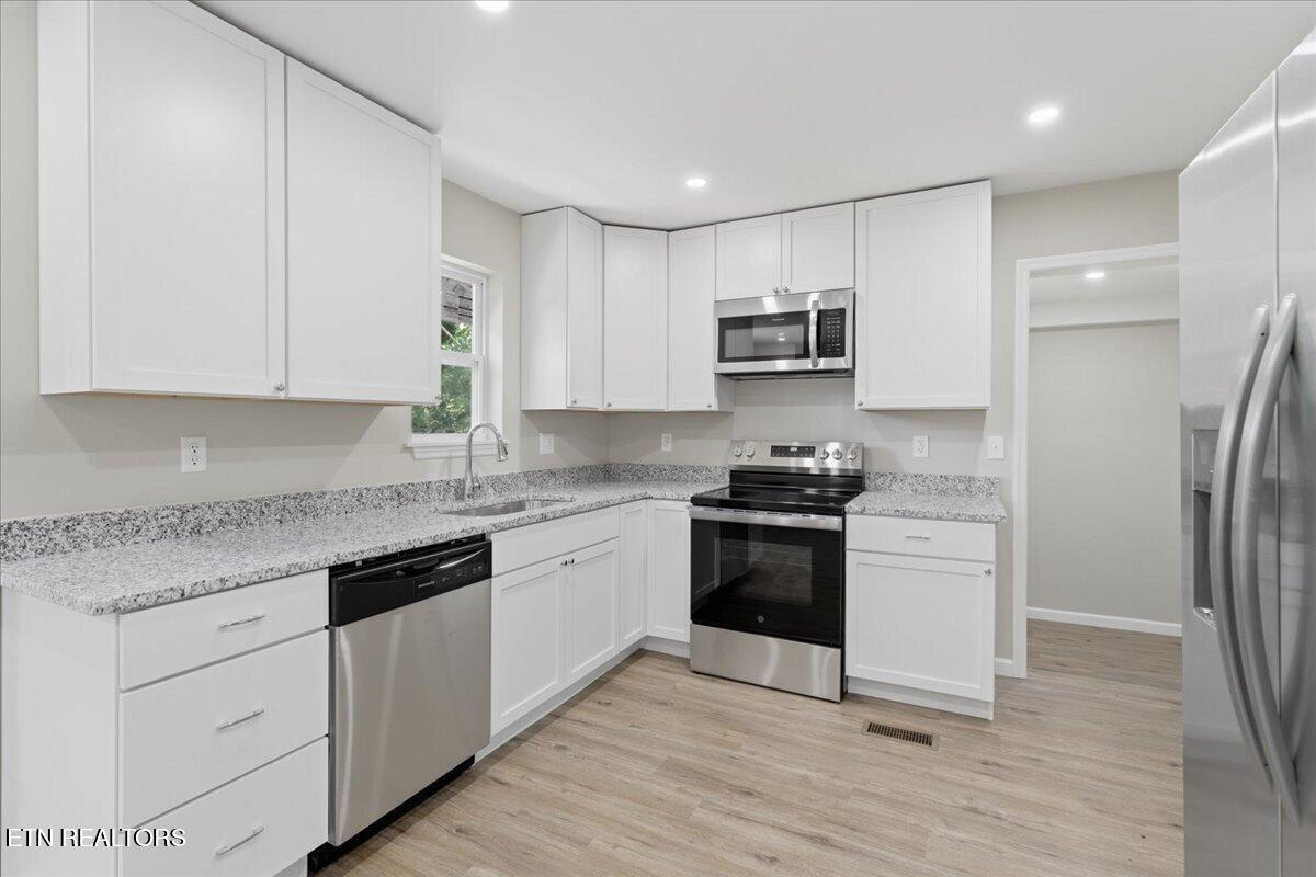 210 Clark Avenue Harriman TN 37748