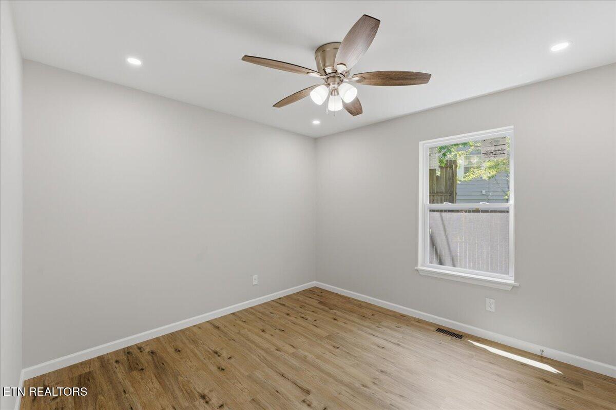 210 Clark Avenue Harriman TN 37748