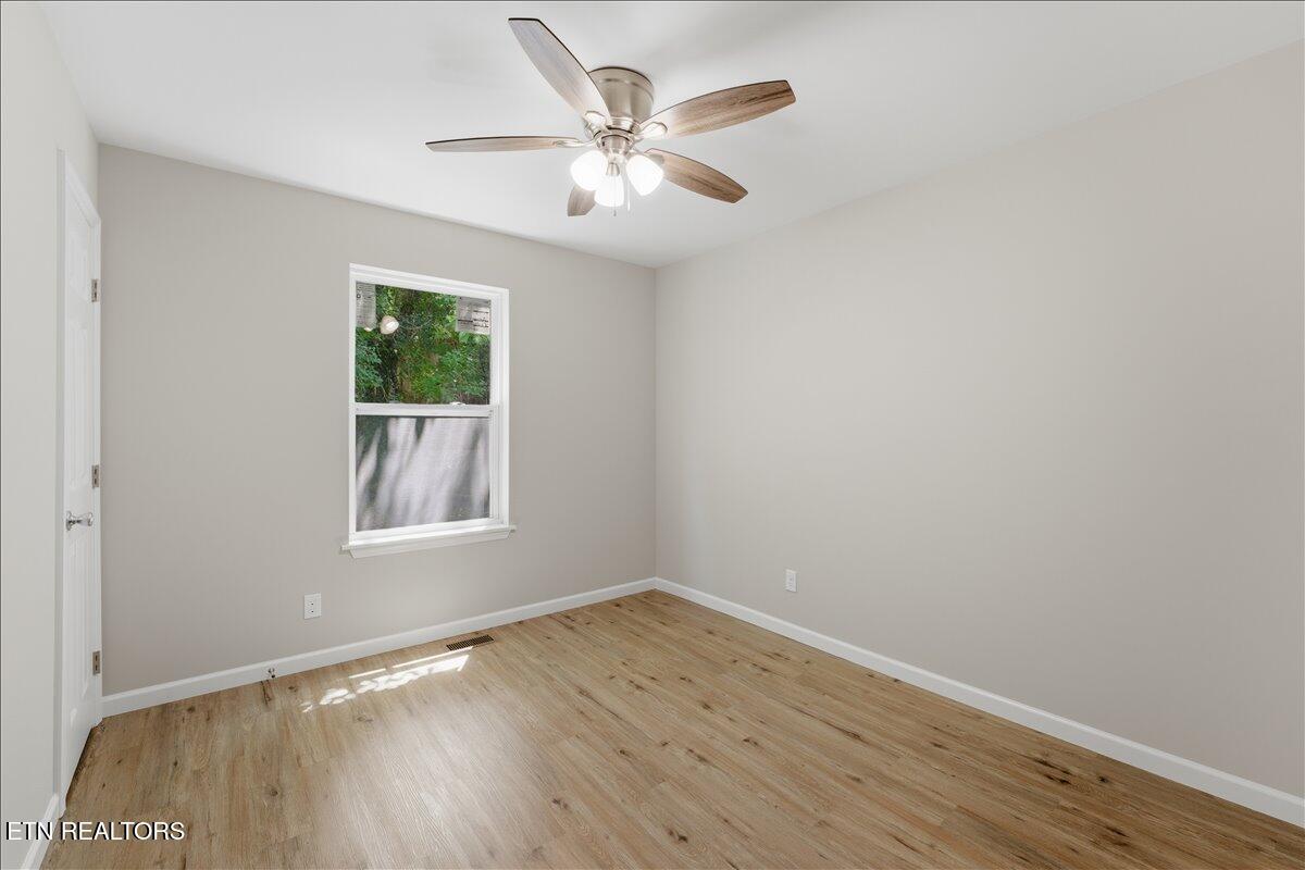 210 Clark Avenue Harriman TN 37748