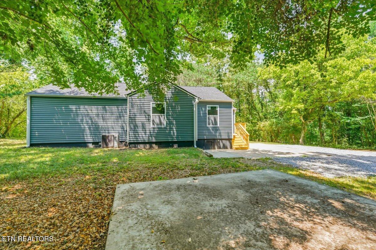 210 Clark Avenue Harriman TN 37748