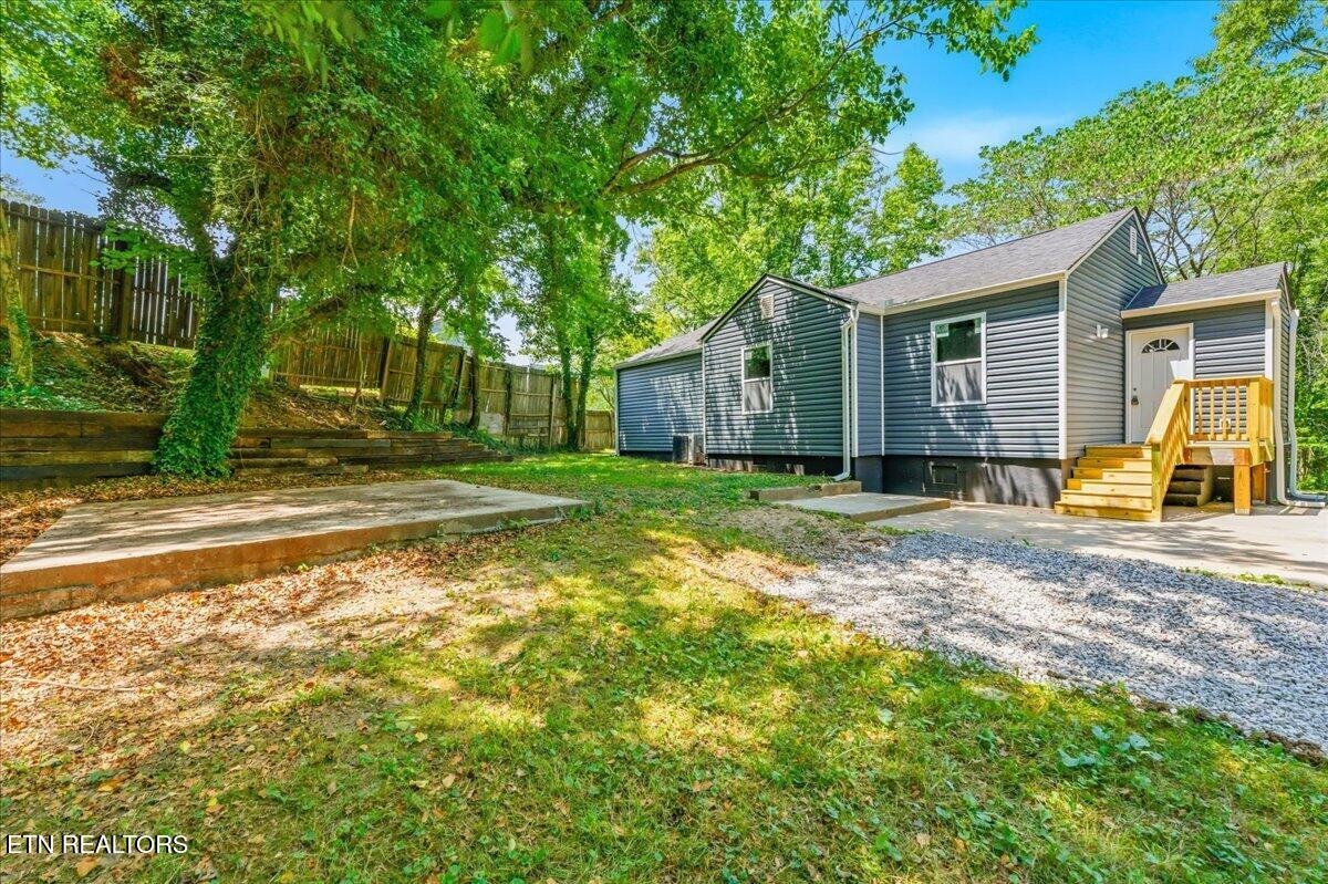 210 Clark Avenue Harriman TN 37748