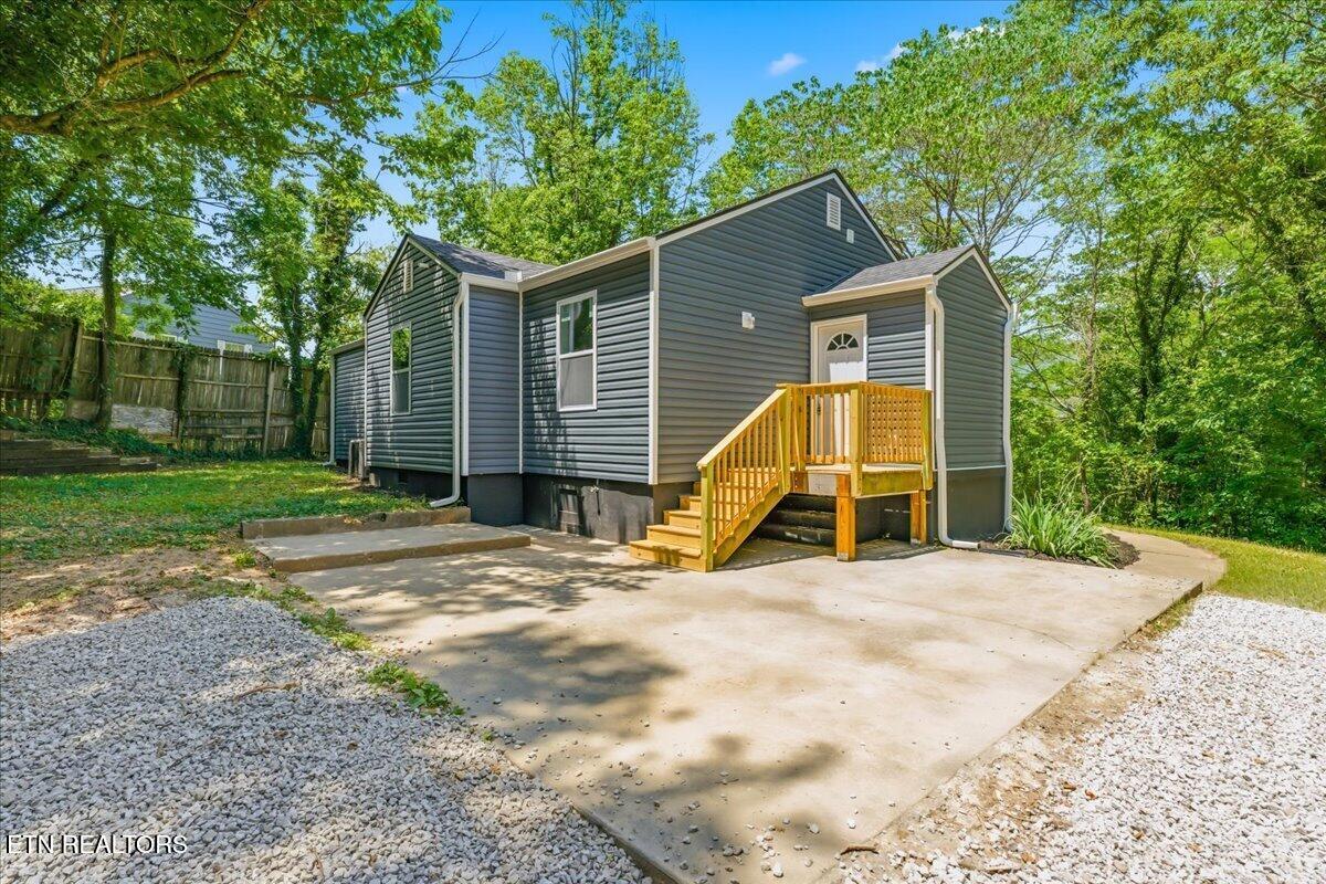 210 Clark Avenue Harriman TN 37748