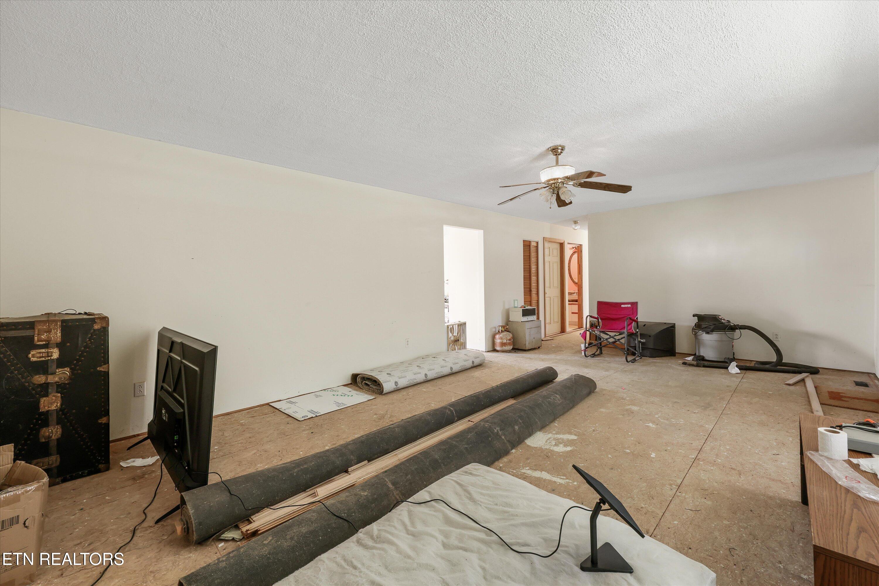 1964 Little Valley Road Sevierville TN 37862
